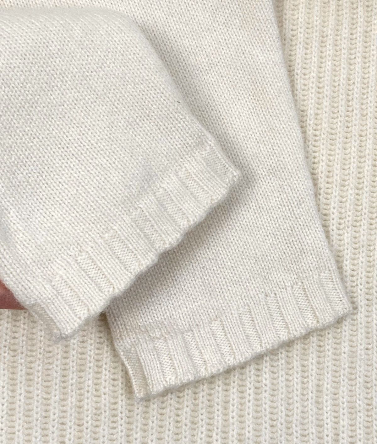 FTC FTC Cashmere Sweater Twill V-Neck Pullover Womens size M Size M / US 6-8 / IT 42-44 - 9 Thumbnail