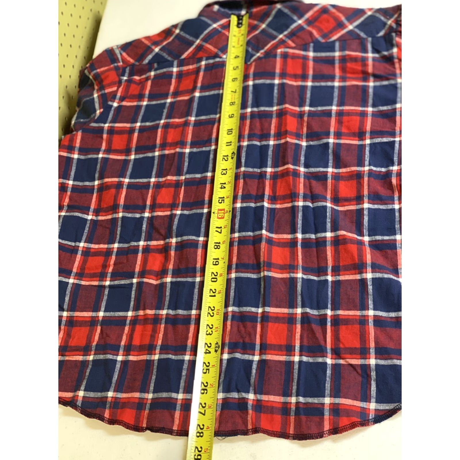 Wrangler VINTAGE Wrangler Shirt XL Long Sleeve Flannel Plaid Blue Snap Western Cowboy Shirt Mens Size US XL / EU 56 / 4 - 7 Thumbnail