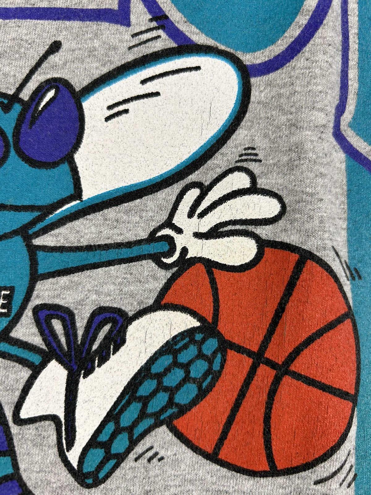Vintage Vintage 90s Charlotte Hornets Basketball Tee Rare Size US XL / EU 56 / 4 - 16 Thumbnail