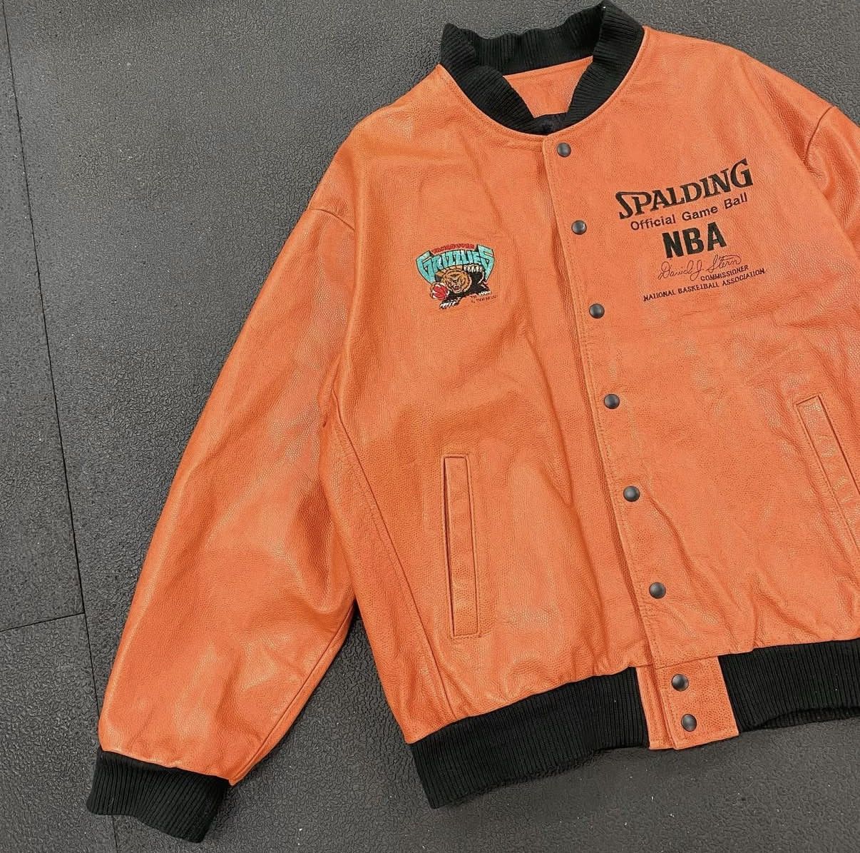 Spalding Vintage 90s Spalding NBA Basketball Leather Jacket 1 of 1 XL Size US XL / EU 56 / 4 - 3 Thumbnail