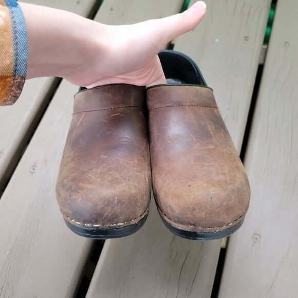 Dansko Dansko Professional Classic Brown Oiled Leather Platform Dis Size US 7.5 / IT 37.5 - 6 Thumbnail