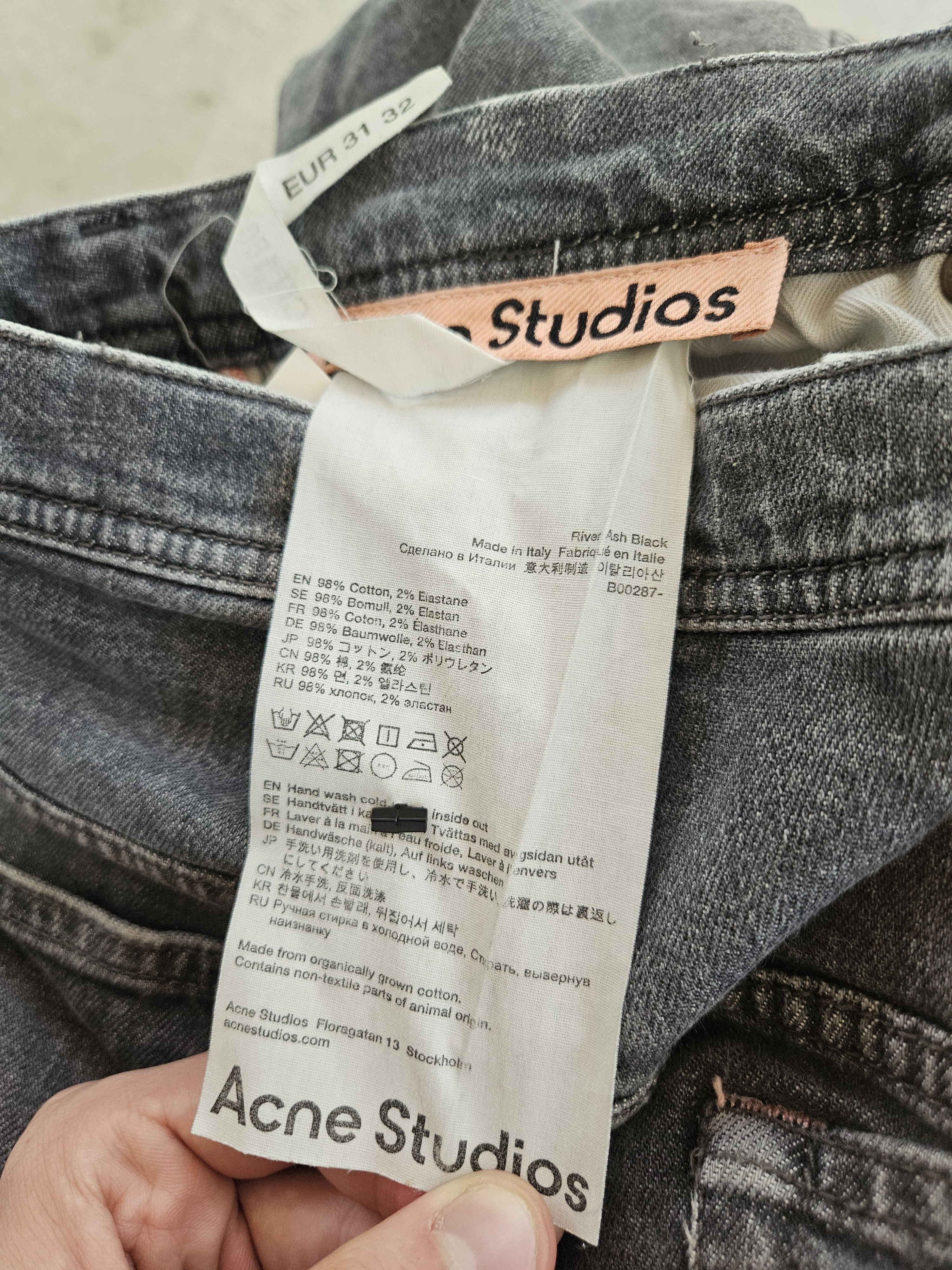 Acne Studios River Ash Black Leather Back Patch Gray Soft Denim Jeans Size US 31 - 9 Thumbnail