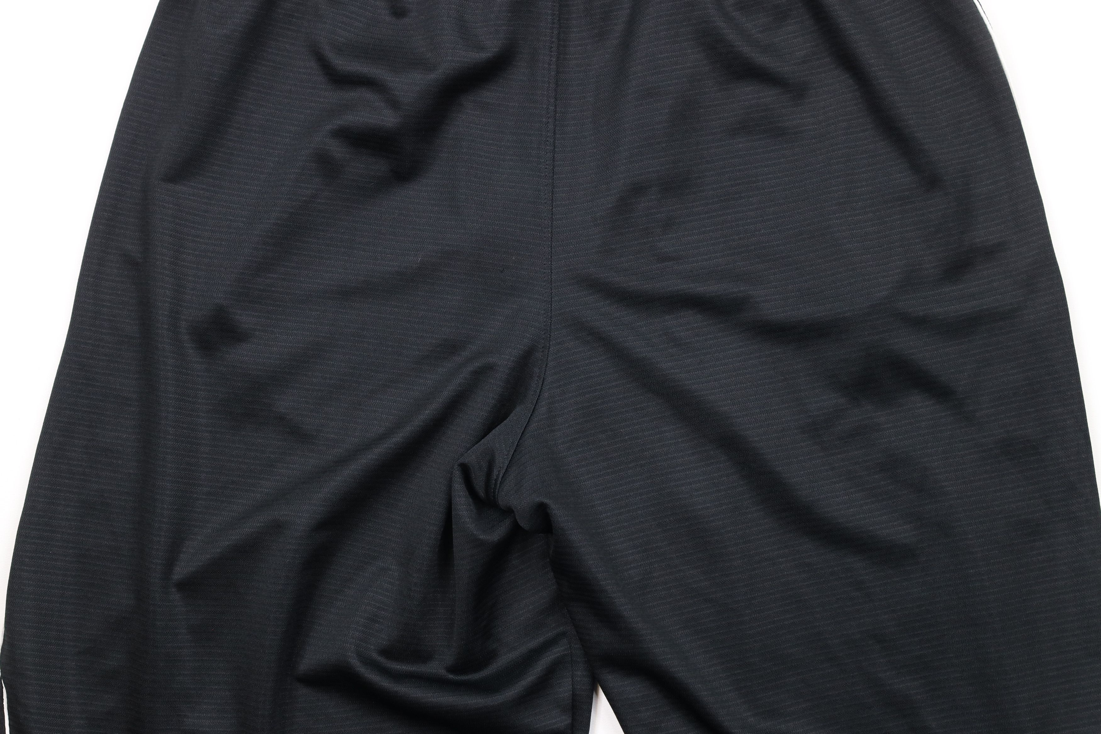 Nike × Vintage Vintage Nike Scott Mini Swoosh Gym Basketball Shorts Black Size US 32 / EU 48 - 10 Thumbnail