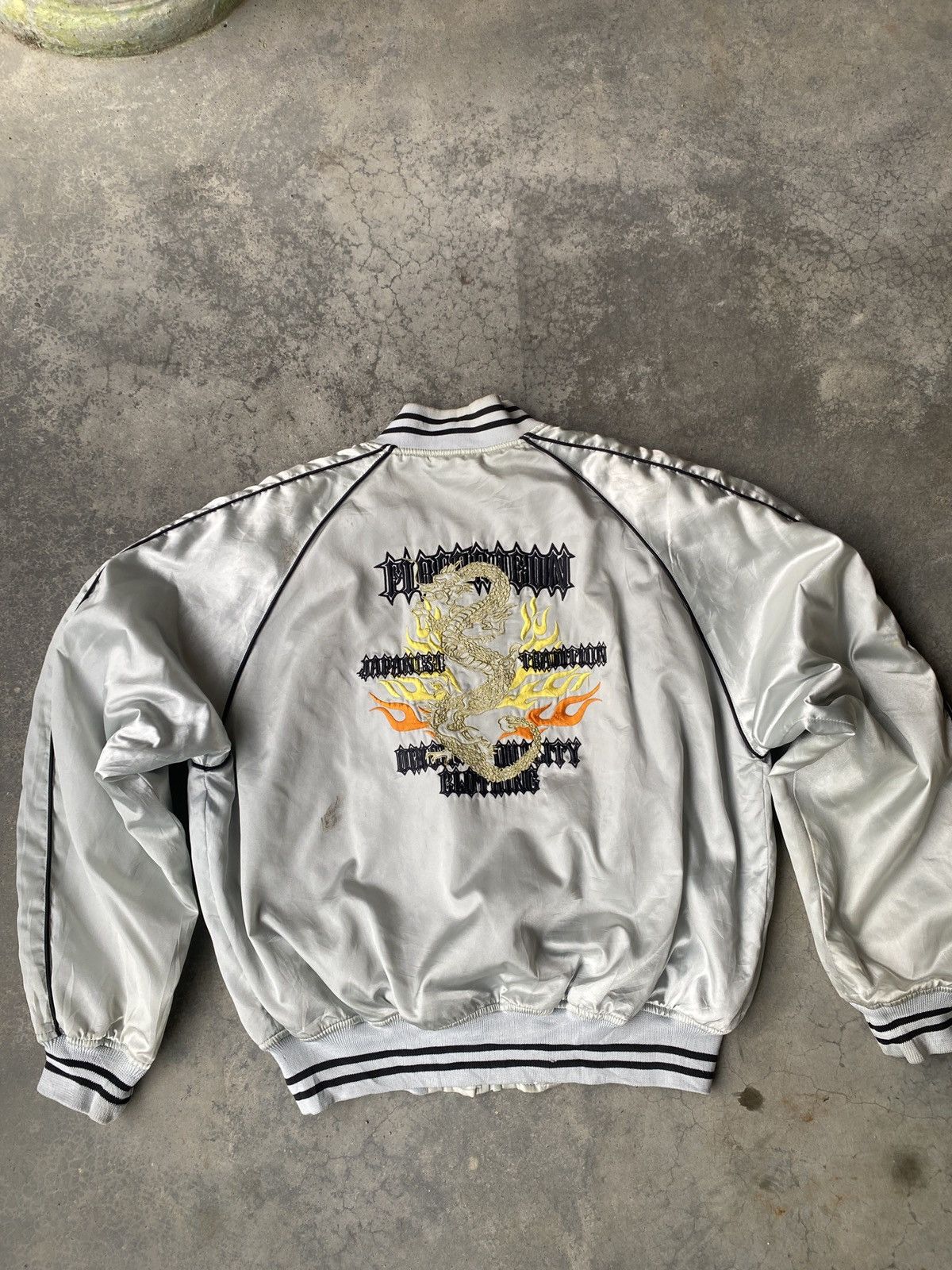 Japanese Brand Bugle club sukajan dragon back hit jacket Size US L / EU 52-54 / 3 - 2 Thumbnail