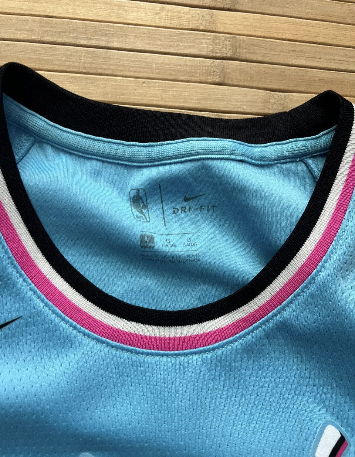 Nike Nike Wade Miami Heat Vice Nights Blue Pink Jersey Size US M / EU 48-50 / 2 - 5 Thumbnail
