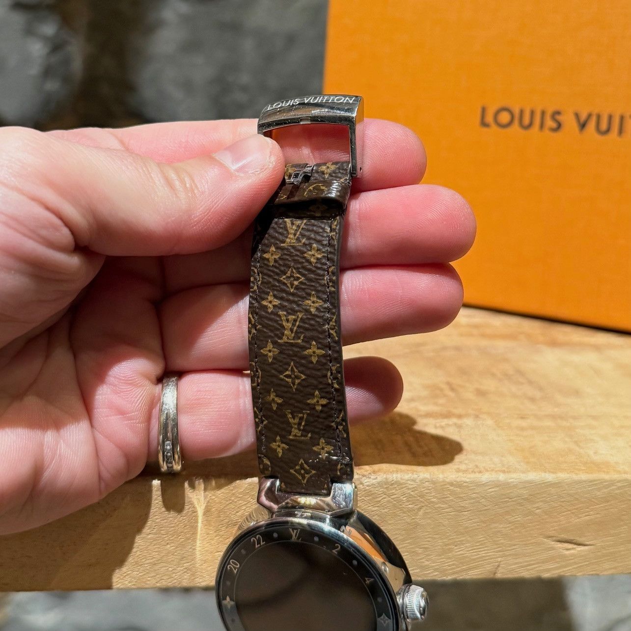 Louis Vuitton Louis Vuitton QA050 Tambour Horizon Monogram Watch Size ONE SIZE - 11 Thumbnail