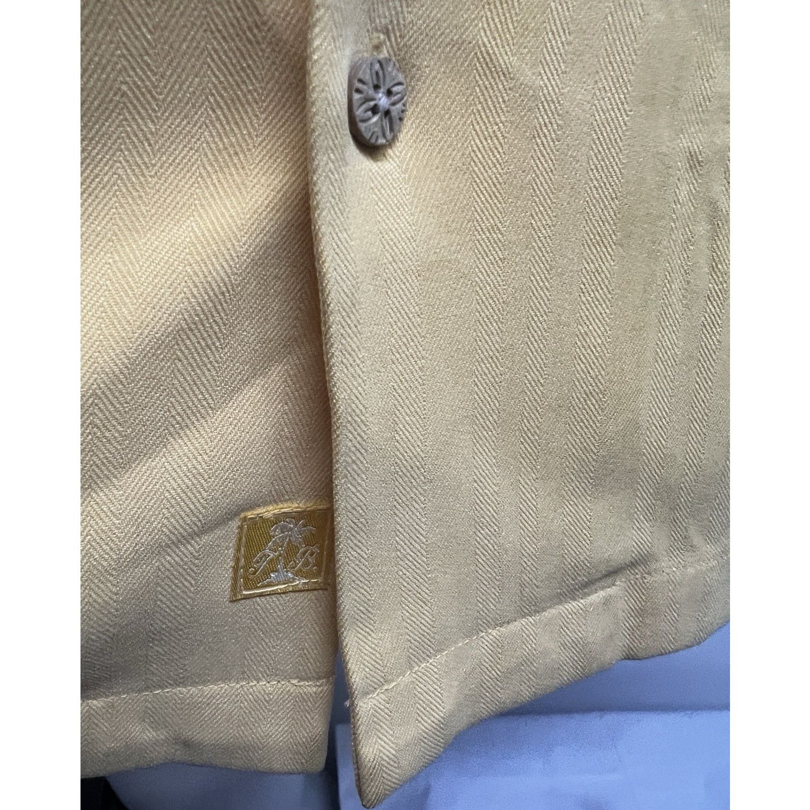 Tommy Bahama Tommy Bahama Yellow Silk Embroidered Button Up Camp Shirt L Size US L / EU 52-54 / 3 - 6 Thumbnail