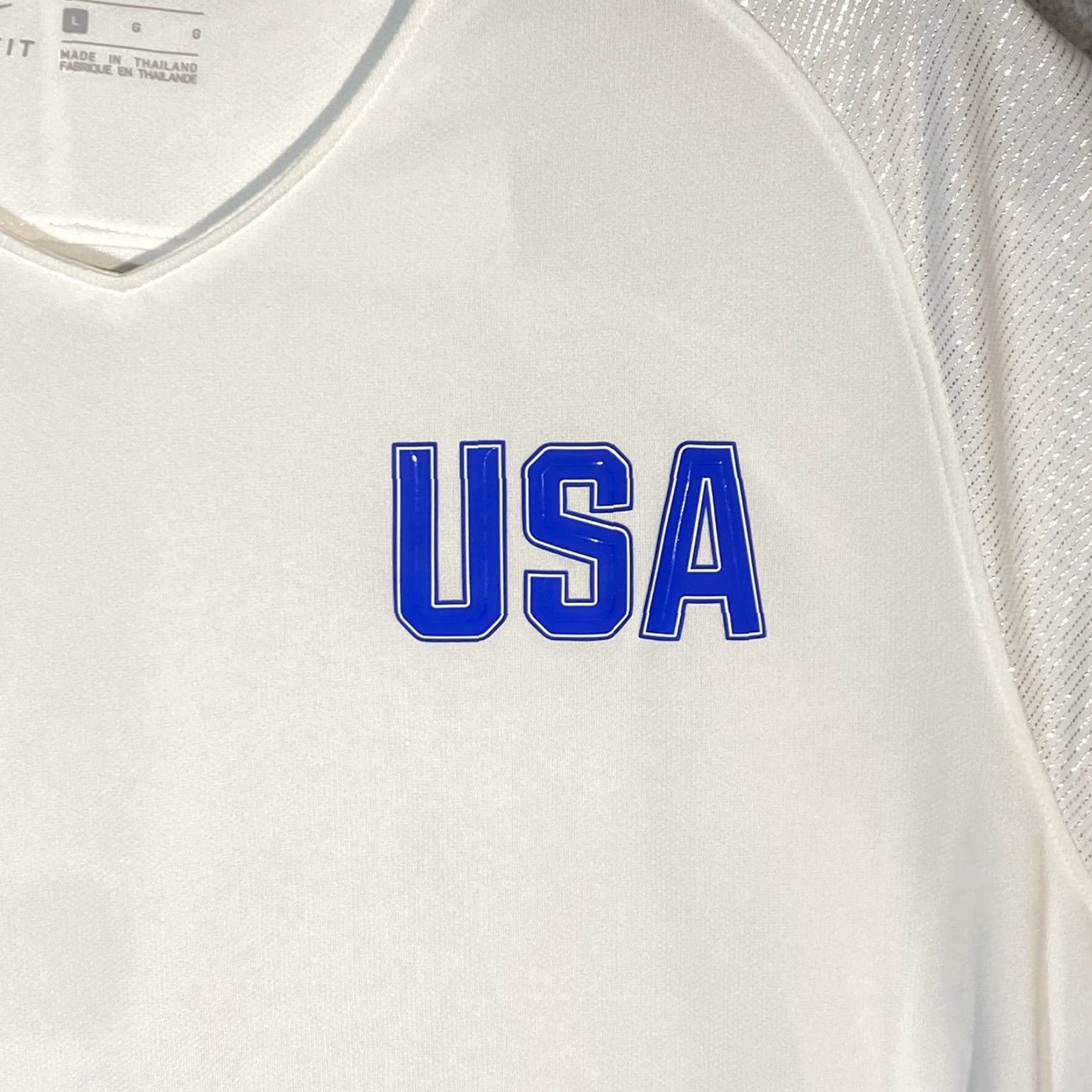 Nike Nike USA Soccer Jersey SHIMMER Sleeves Women Large L White Short Sleeve V-Neck Pullover Nike Dry Activewear Top Size L / US 10 / IT 46 - 2 Thumbnail