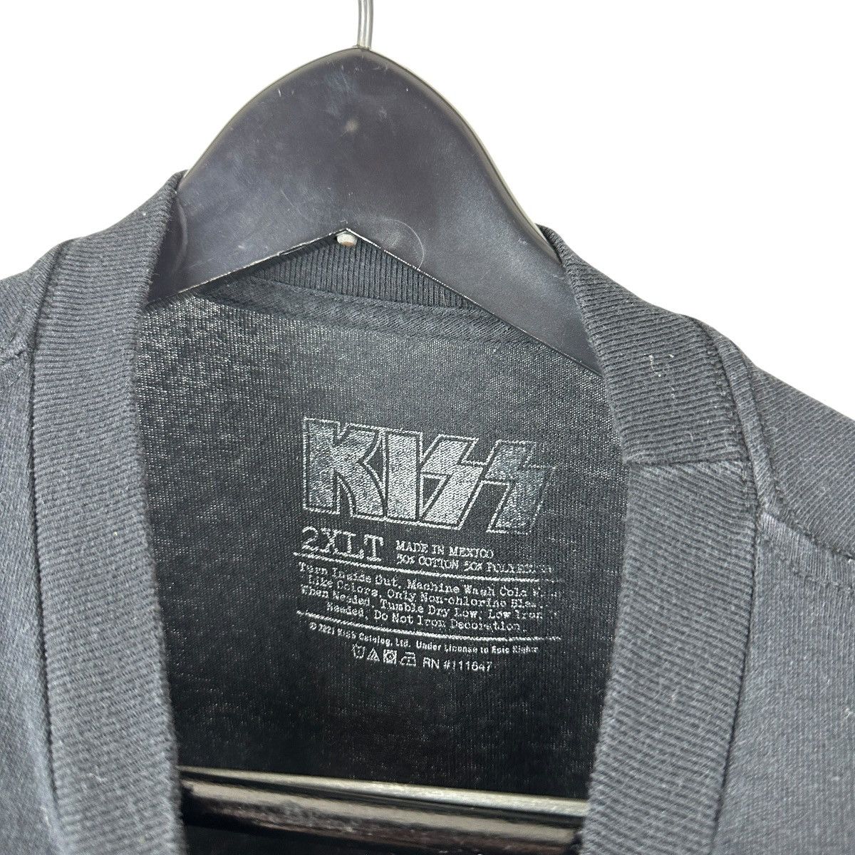 Band Tees Mens Y2K Kiss 1976 US Tour Rock Band Shirt 2XLT Size US XXL / EU 58 / 5 - 7 Thumbnail