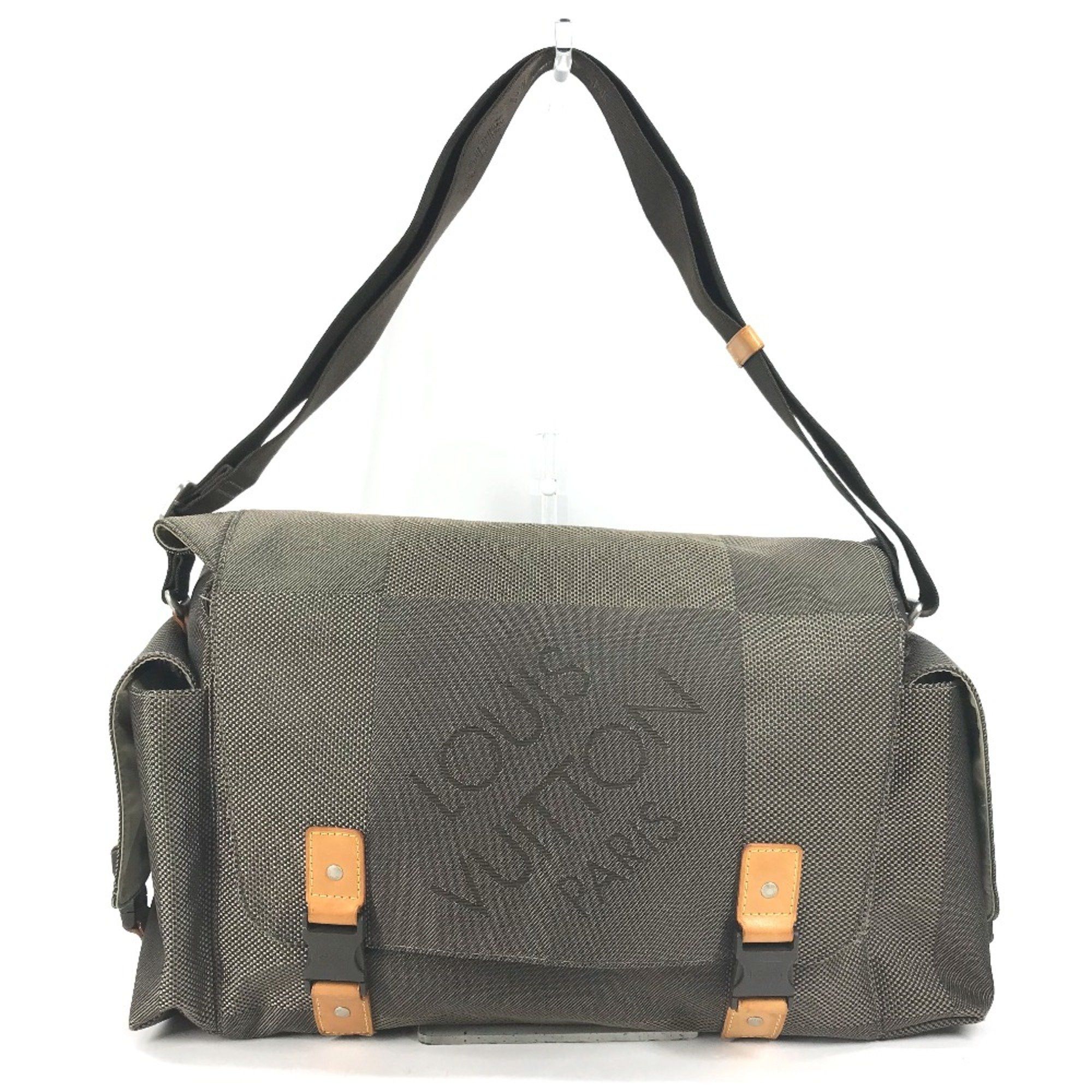 Louis Vuitton Louis Vuitton M93074 Damier Geant Crossbody bag Shoulder Bag khaki Size ONE SIZE - 1 Thumbnail