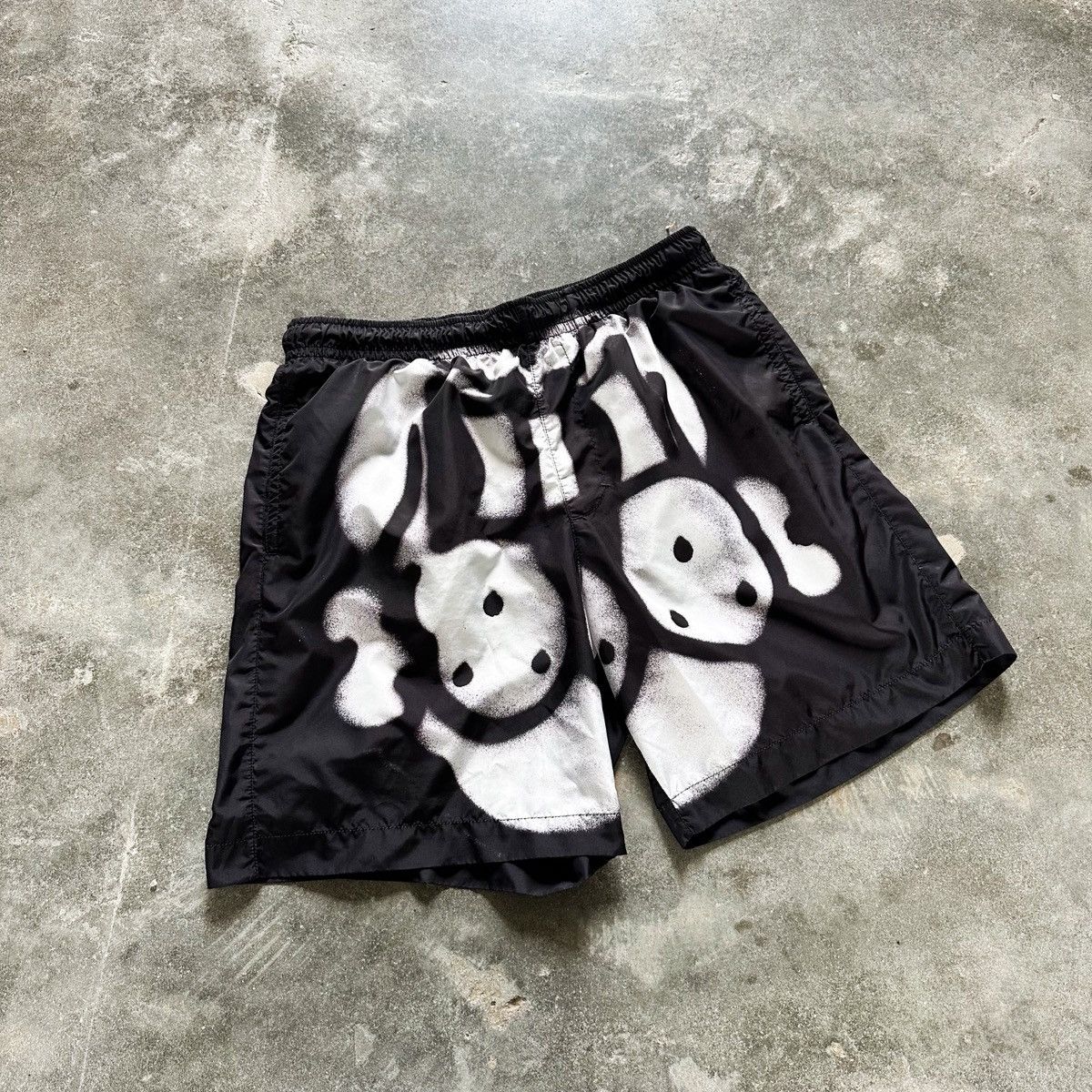 Chito × Givenchy Givenchy Chito Graffiti Dog “Finesse Pup” Shorts Size US 32 / EU 48 - 2 Thumbnail