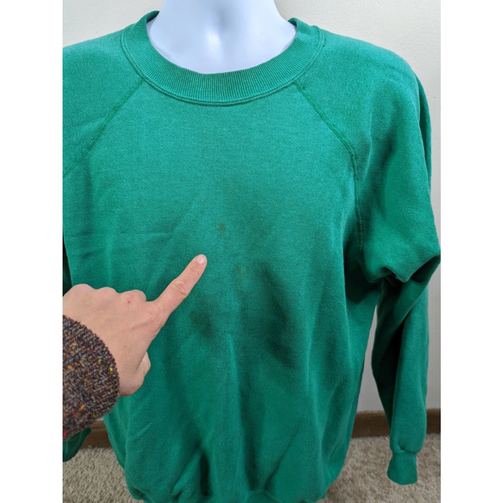 Hanes VINTAGE Hanes Raglan Sweatshirt Green Distressed Faded 90s XL Made In USA Men’s Sweatshirt Crewneck Size US XL / EU 56 / 4 - 4 Thumbnail