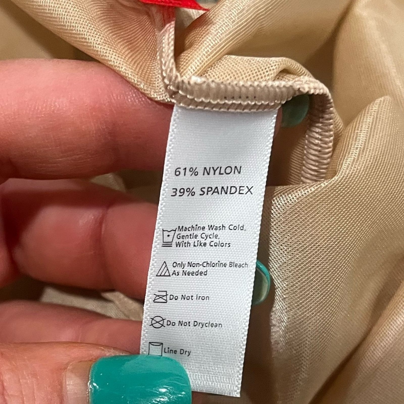 Spanx NWT Spanx Skinny Britches Hipster Panty Sheer Nude Size M Size ONE SIZE - 5 Thumbnail
