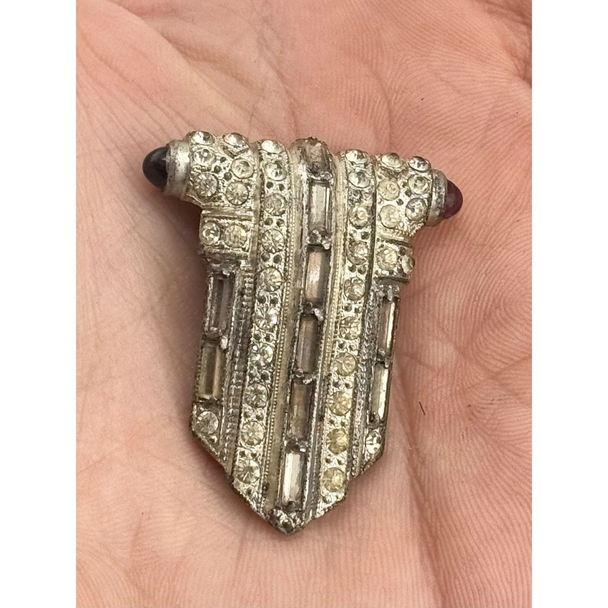 Vintage Estate art deco glass fur dress clip Size ONE SIZE - 4 Thumbnail