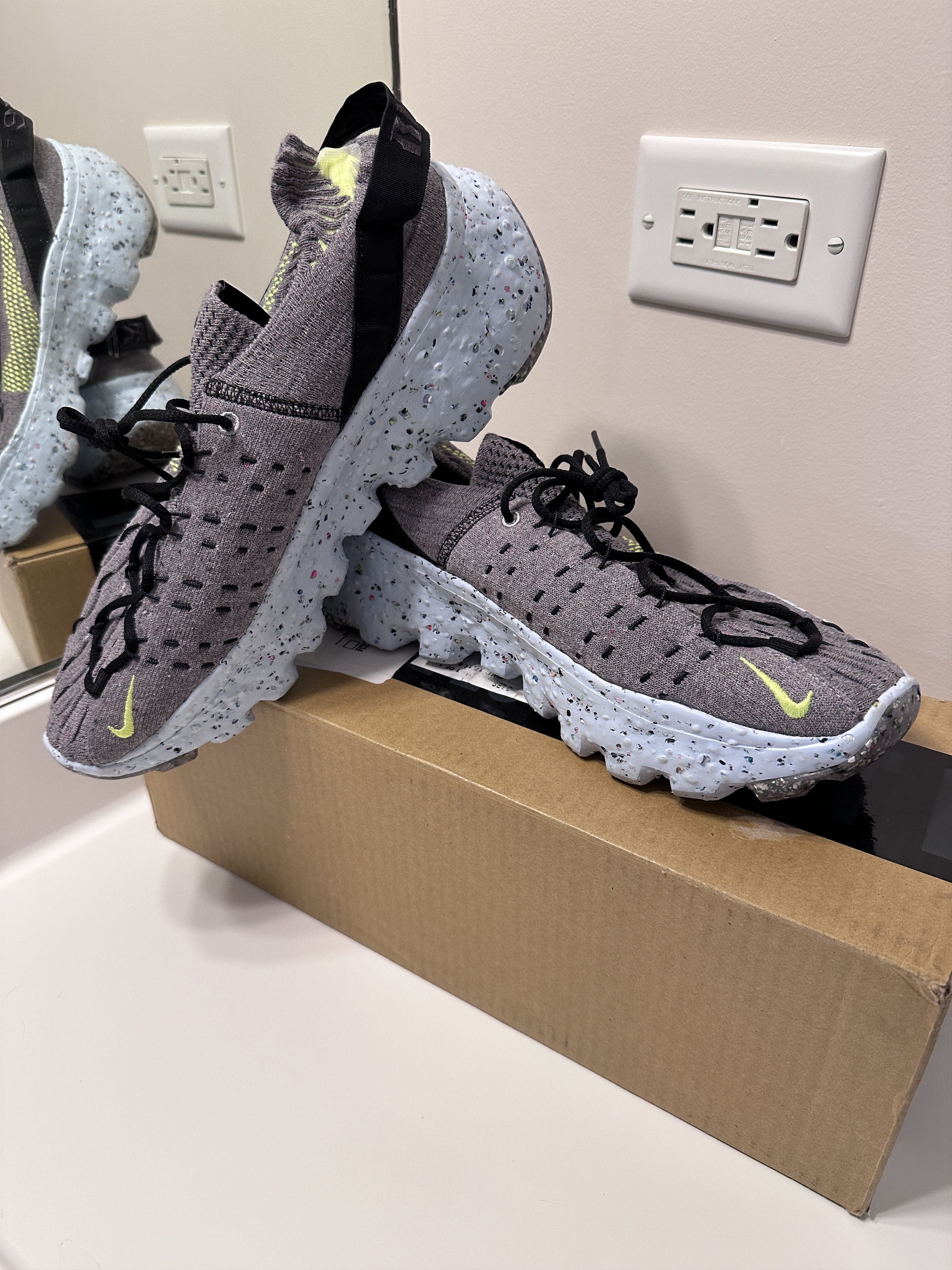 Nike Nike Space Hippie 04 Size US 9.5 / EU 42-43 - 4 Thumbnail