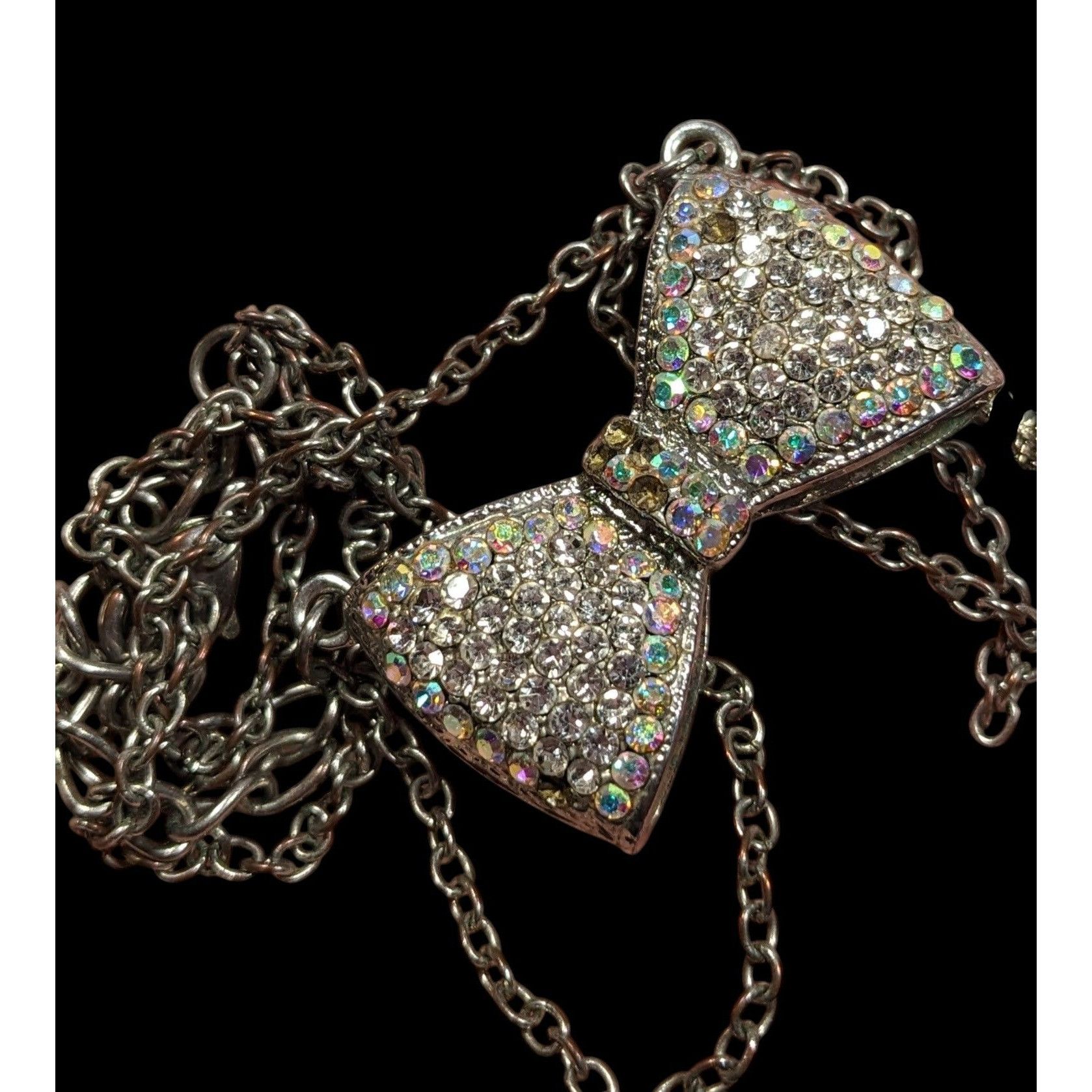 Other Coquette Glam Aurora Borealis Rhinestone Bow Necklace Size ONE SIZE - 5 Thumbnail