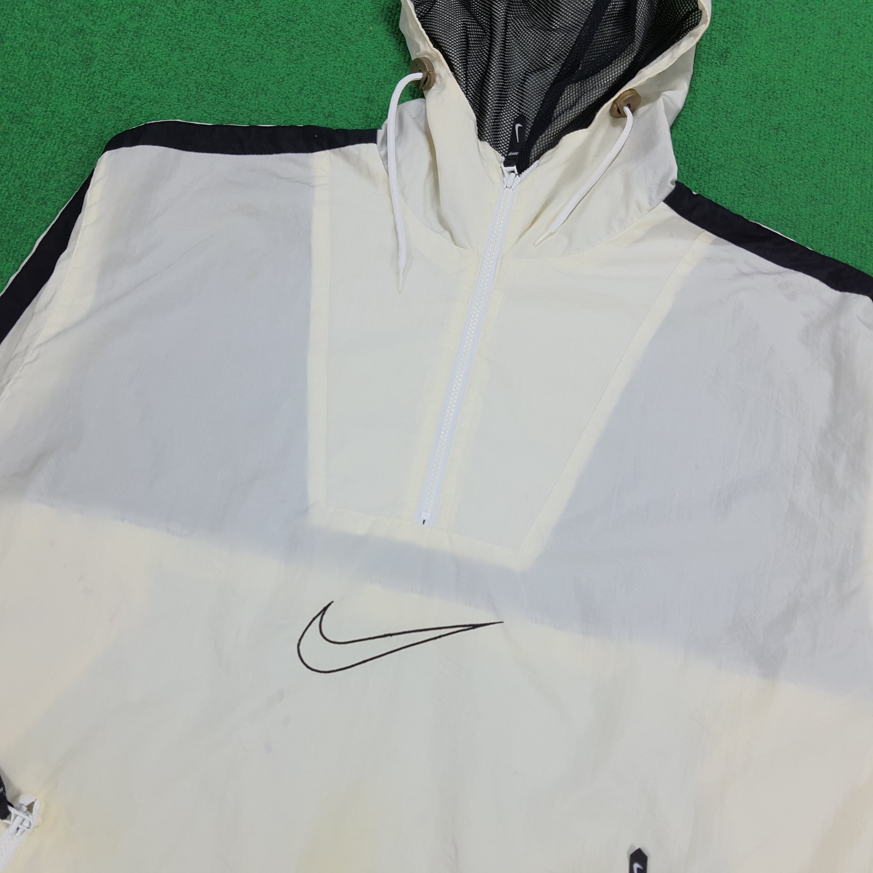 Japanese Brand × Nike × Vintage Vintage Nike Center Windbreaker Hoodie Jacket Size US XL / EU 56 / 4 - 2 Thumbnail