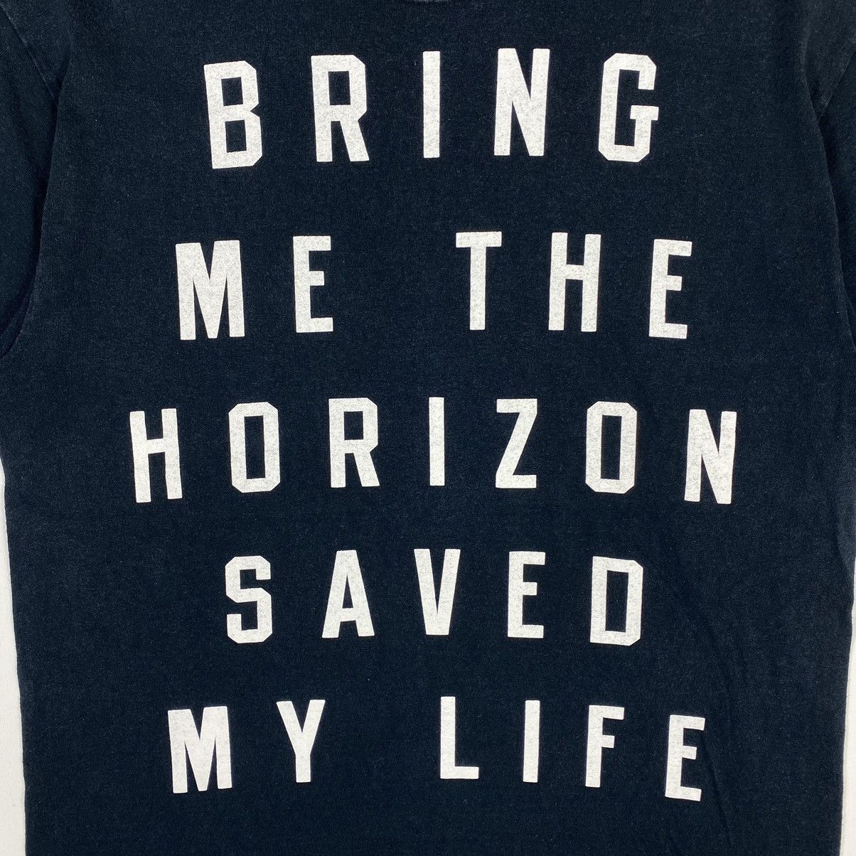 Band Tees × Vintage VINTAGE BRING ME THE HORIZON SAVED MY LIFE BAND TEE Size US M / EU 48-50 / 2 - 3 Thumbnail