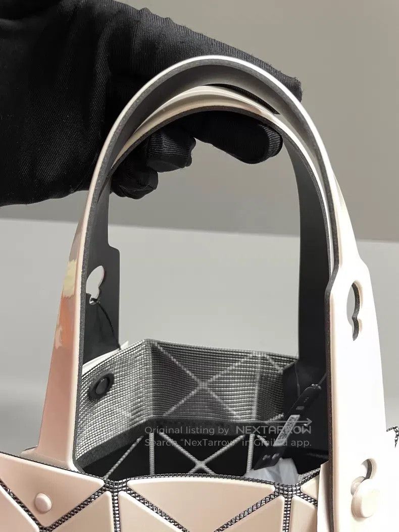 Issey Miyake Issey Miyake White Mini Diamond Bag Size ONE SIZE - 9 Thumbnail