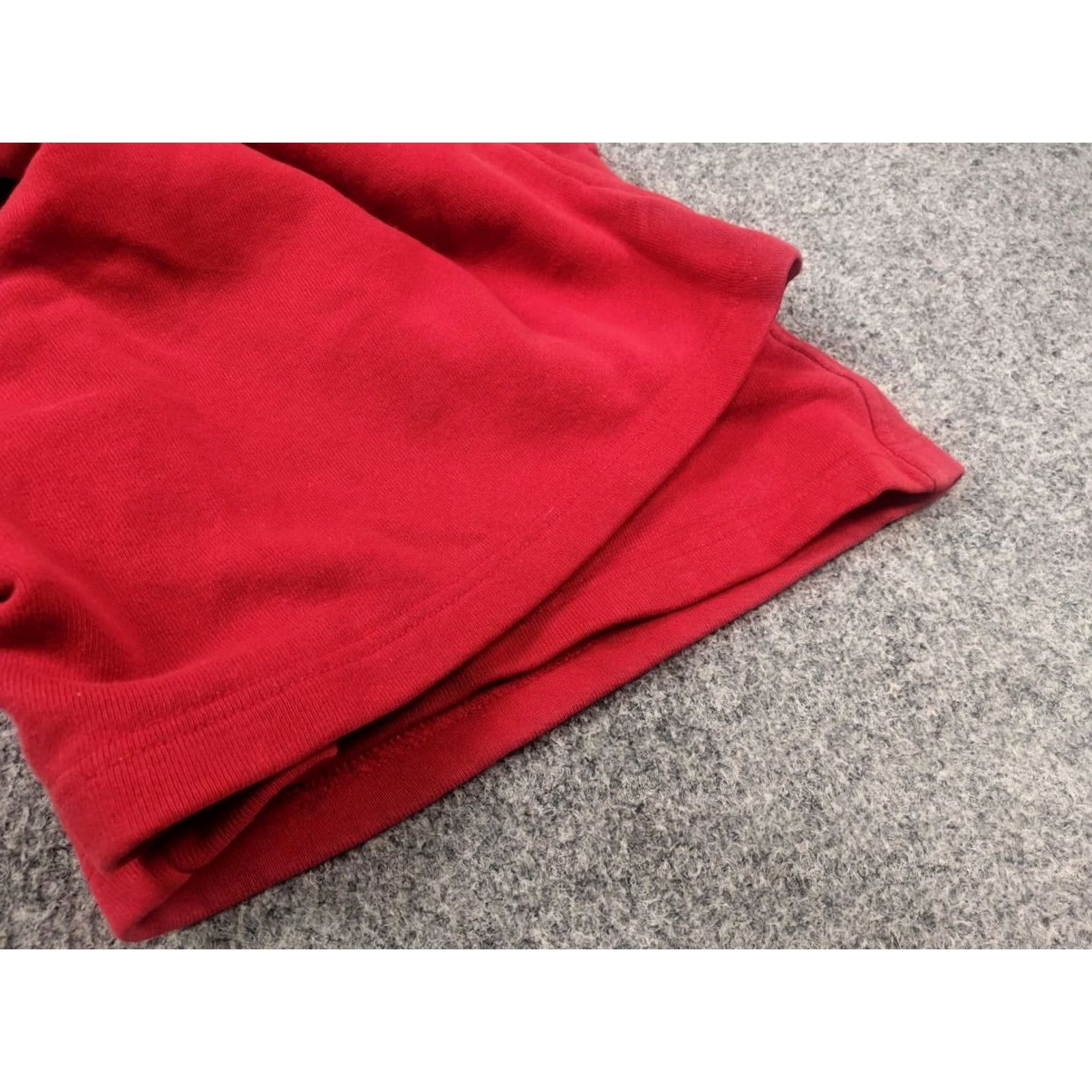 Nike VINTAGE Nike Swoosh Logo Red Cotton Casual Shorts USA Shirt Mens L 80s USA Red Nike Shorts Size US 33 - 6 Thumbnail