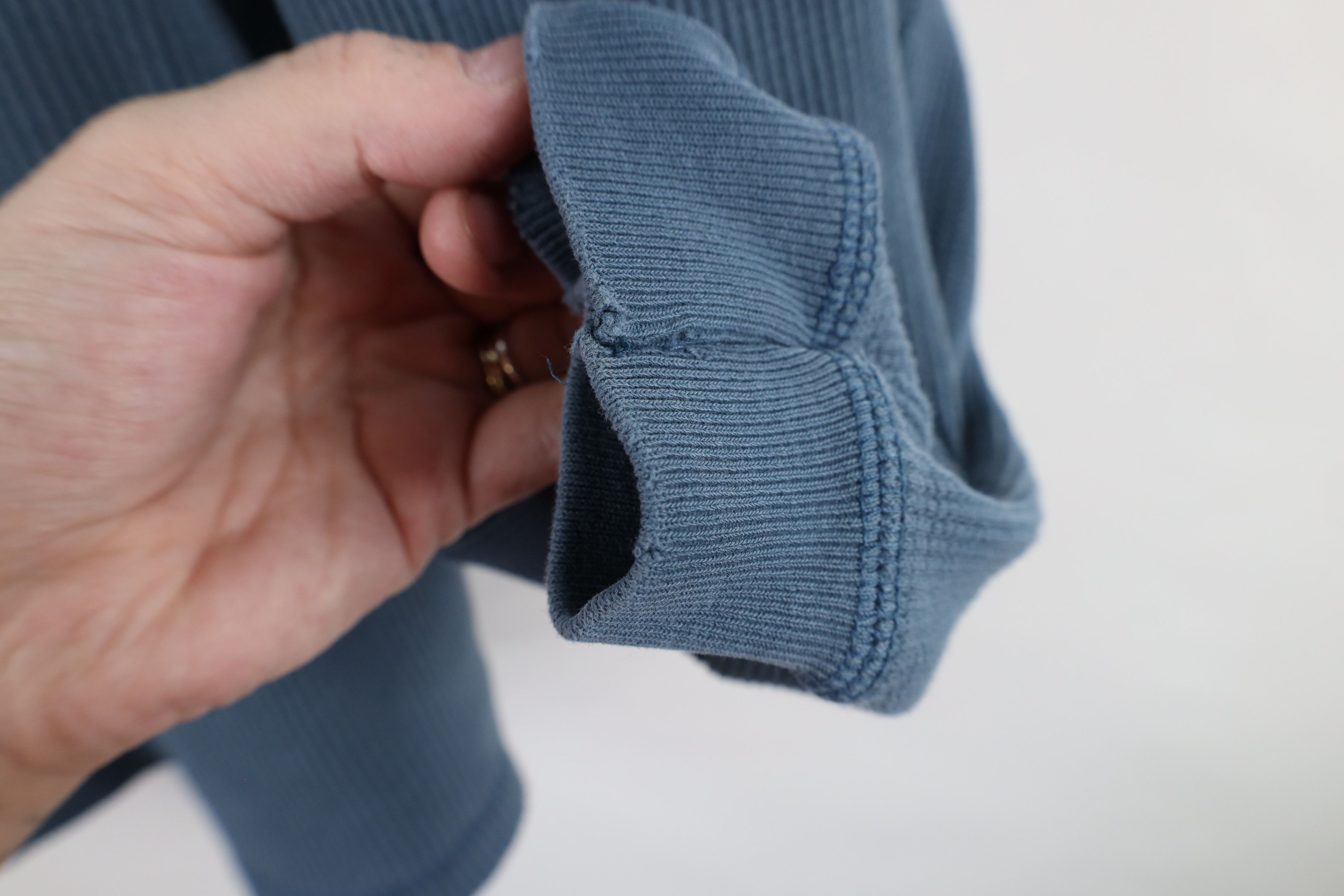 Vintage Vintage 90s Streetwear Boxy Fit Thermal Waffle Knit T-Shirt Size US L / EU 52-54 / 3 - 9 Thumbnail