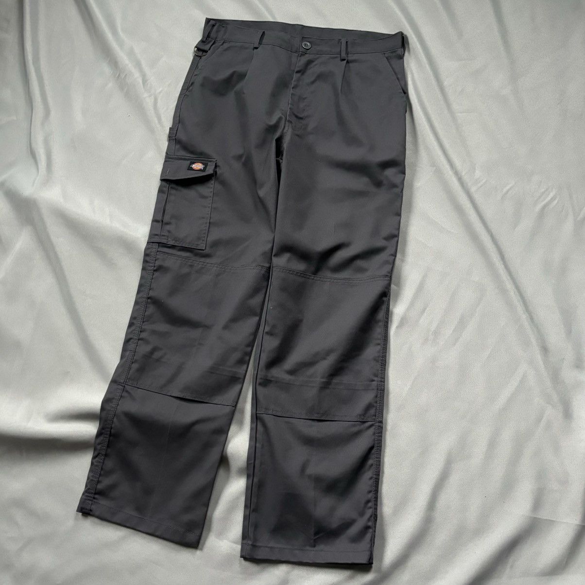Dickies Dickies cargo vintage pant size 34 streetwear workwear Size US 34 / EU 50 - 2 Thumbnail