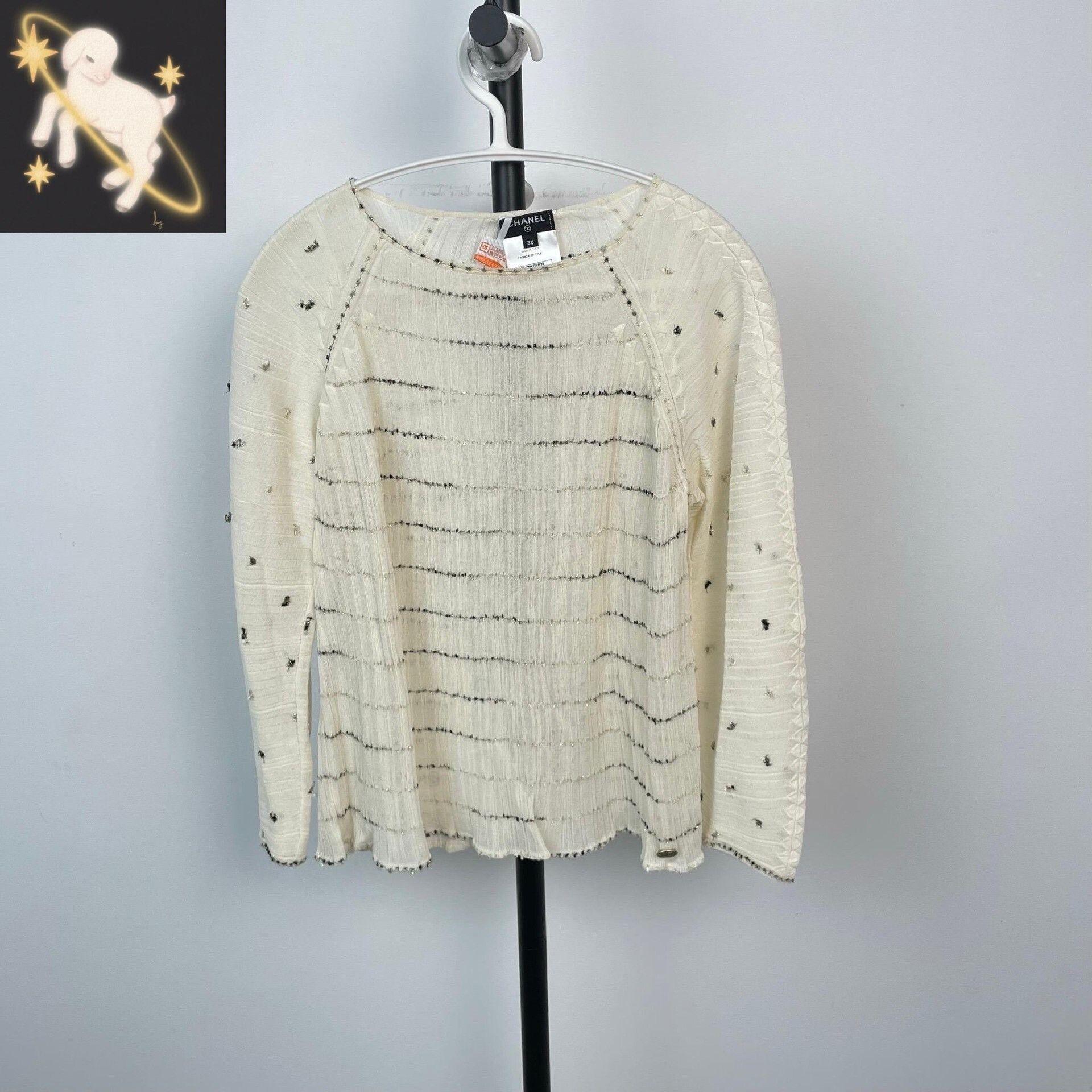 Chanel Chanel Gold T-Shirt 36 Women Size S / US 4 / IT 40 - 1 Thumbnail