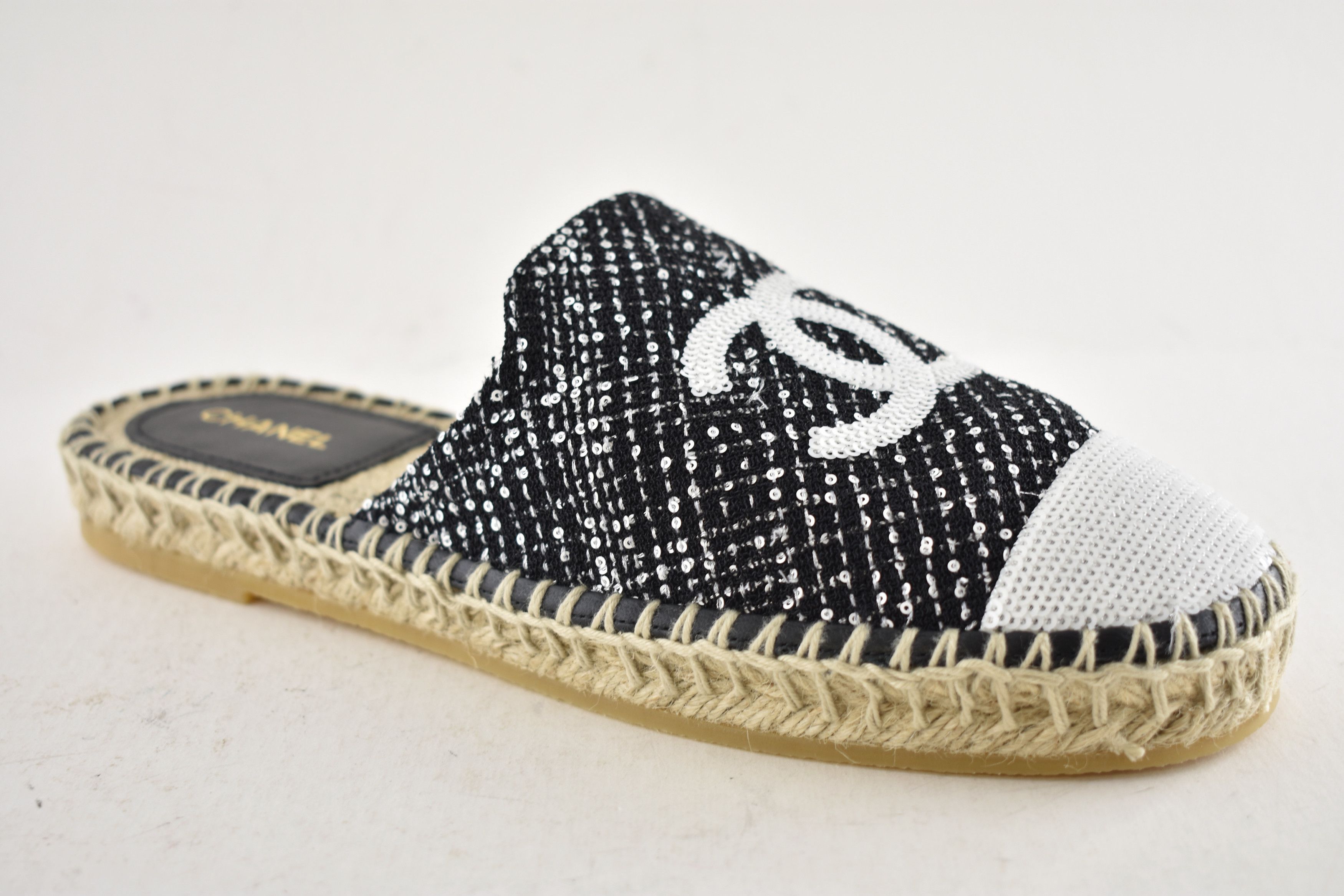 Chanel 24P White CC Logo Backless Espadrille Slide Flat 40