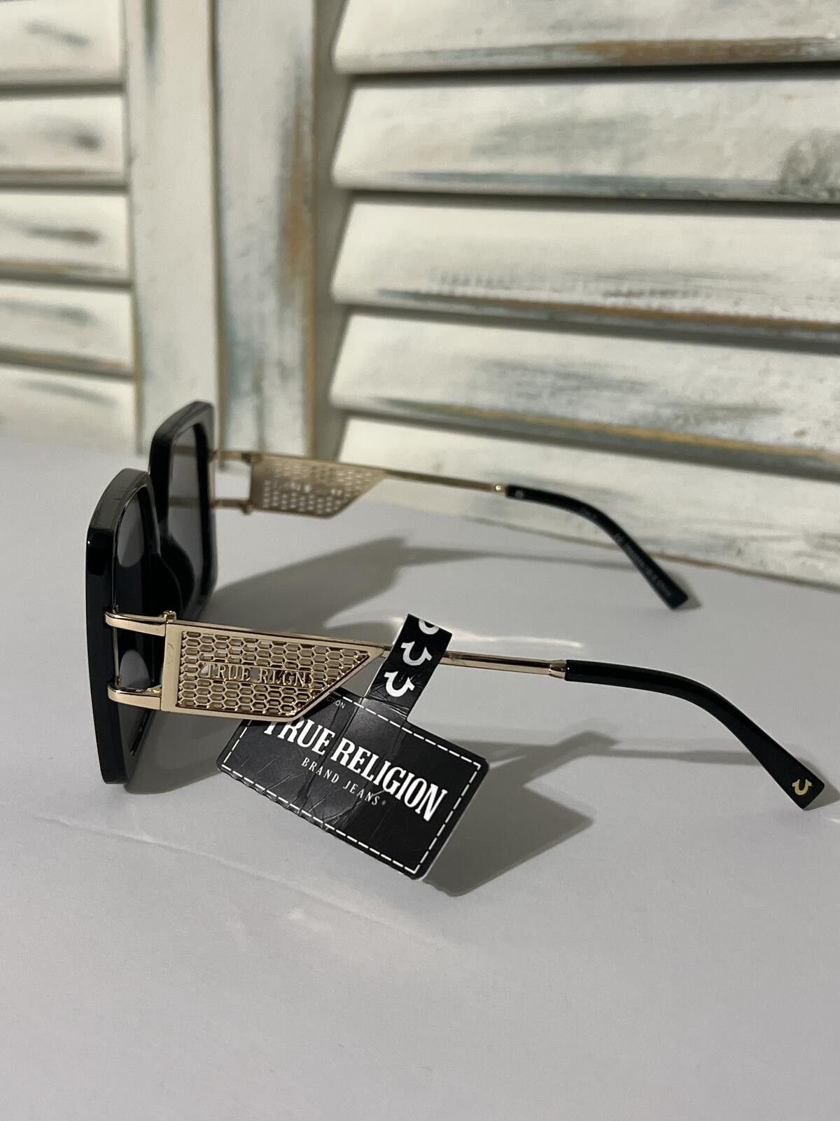 True Religion True Religion Oversized Square Black Sunglasses Size ONE SIZE - 4 Thumbnail