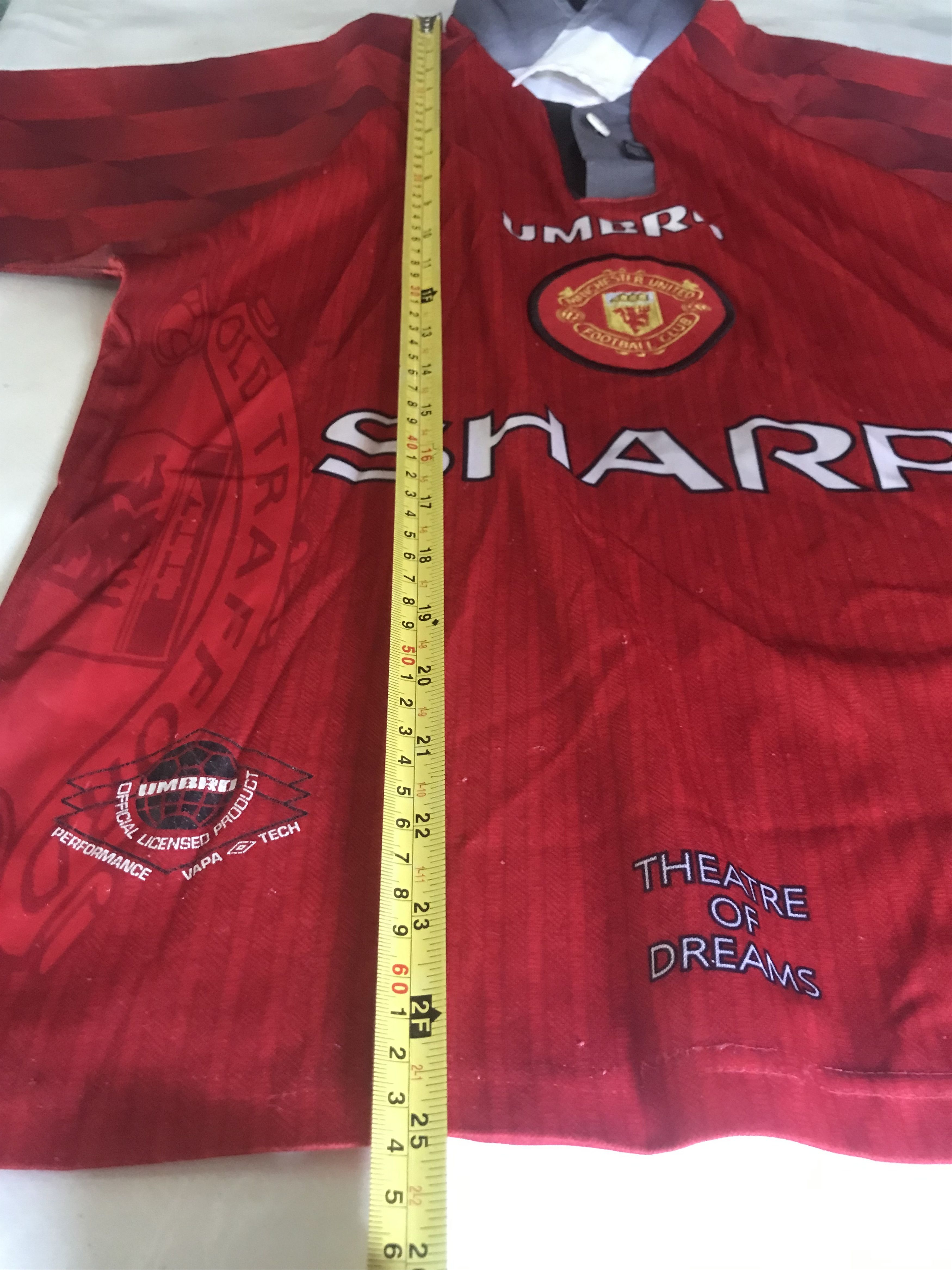 Umbro Vtg 90’s Man U Size US M / EU 48-50 / 2 - 3 Thumbnail
