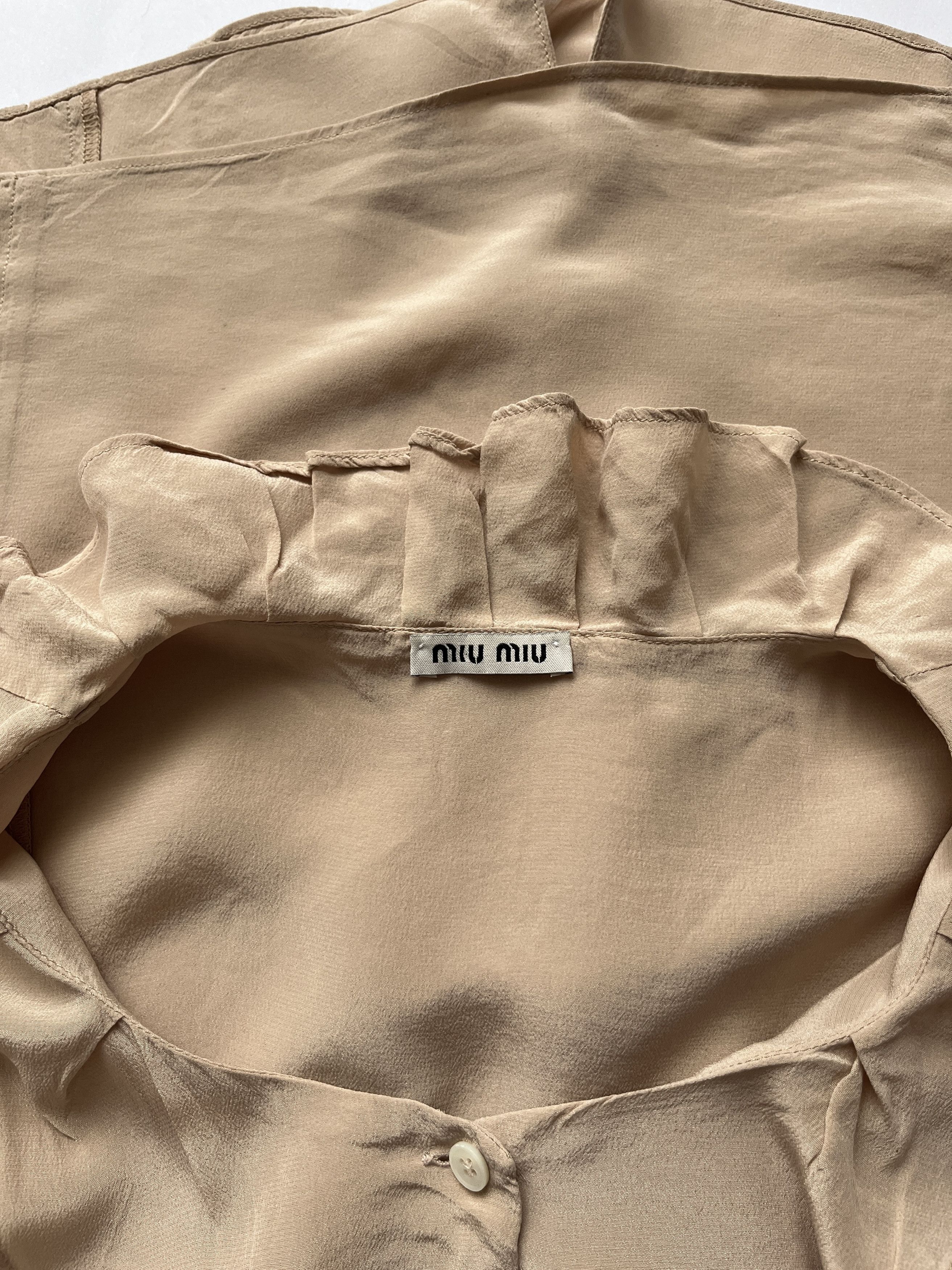 Miu Miu ⚡️QUICK SALE⚡️Miu Miu Beige Short Sleeve Button Up Blouse Size M / US 6-8 / IT 42-44 - 3 Thumbnail