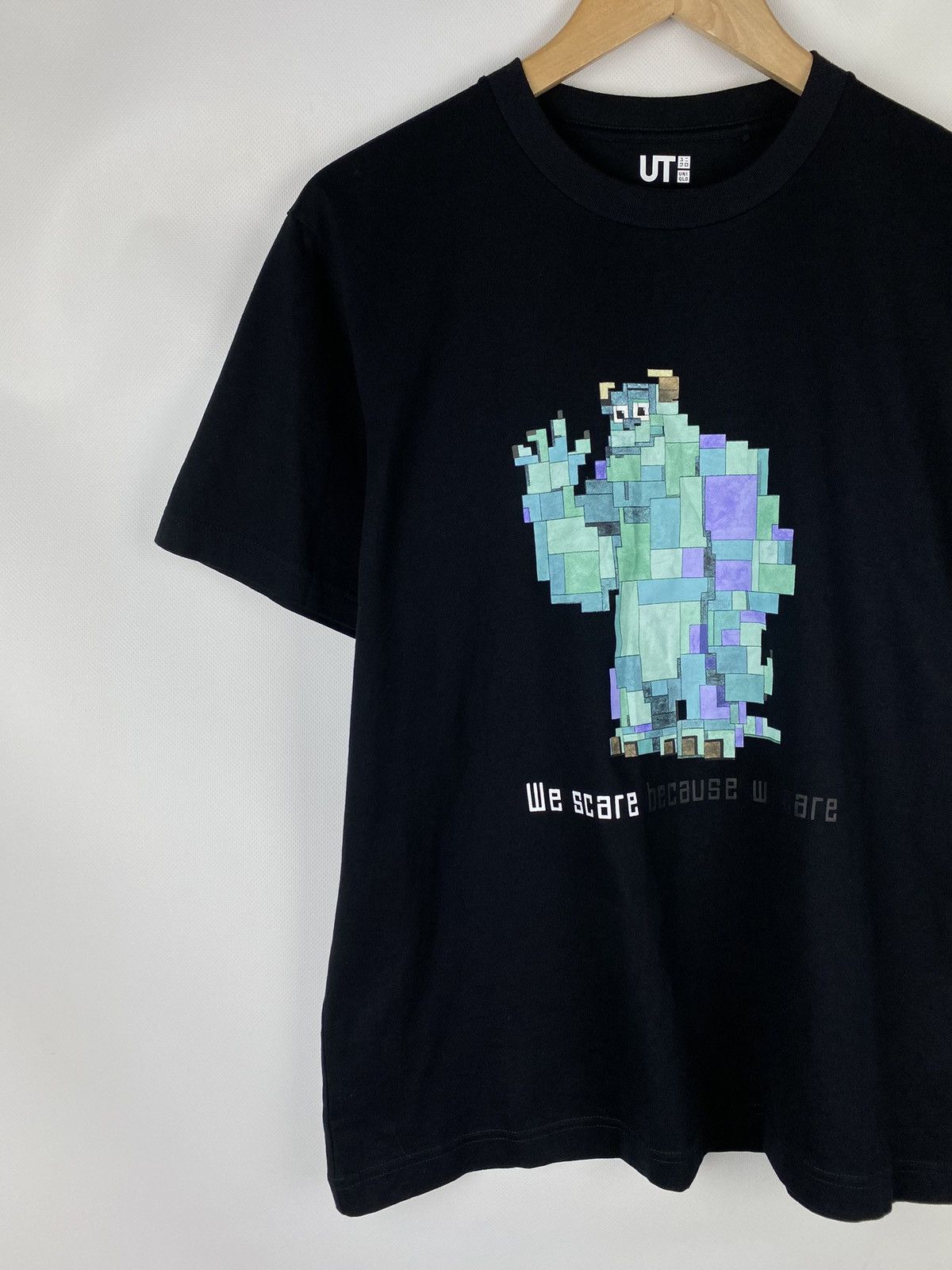 Uniqlo Uniqlo Adam Lister Pixar men’s short sleeve t shirt size M Size US M / EU 48-50 / 2 - 2 Thumbnail