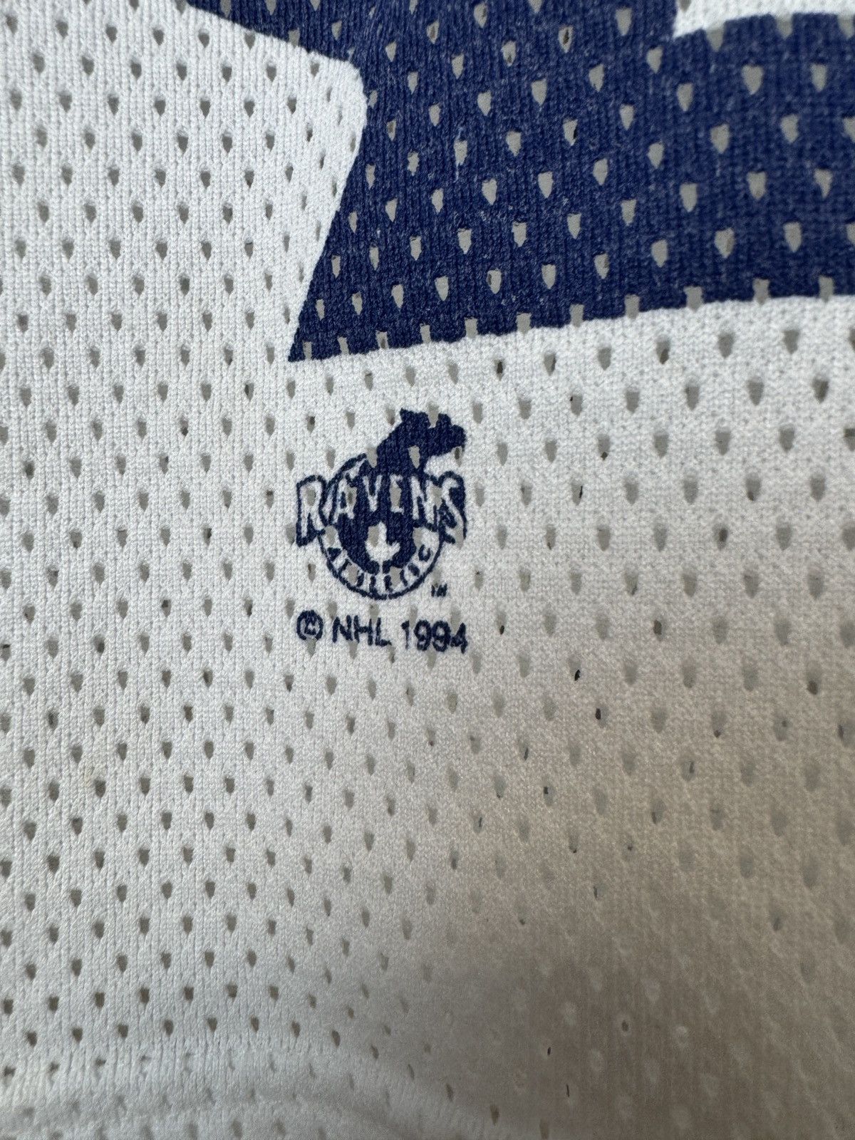NHL 1994 TORONTO MAPLE LEAFS HOCKEY SHIRT JERSEY RAVENS Size US XS / EU 42 / 0 - 4 Thumbnail