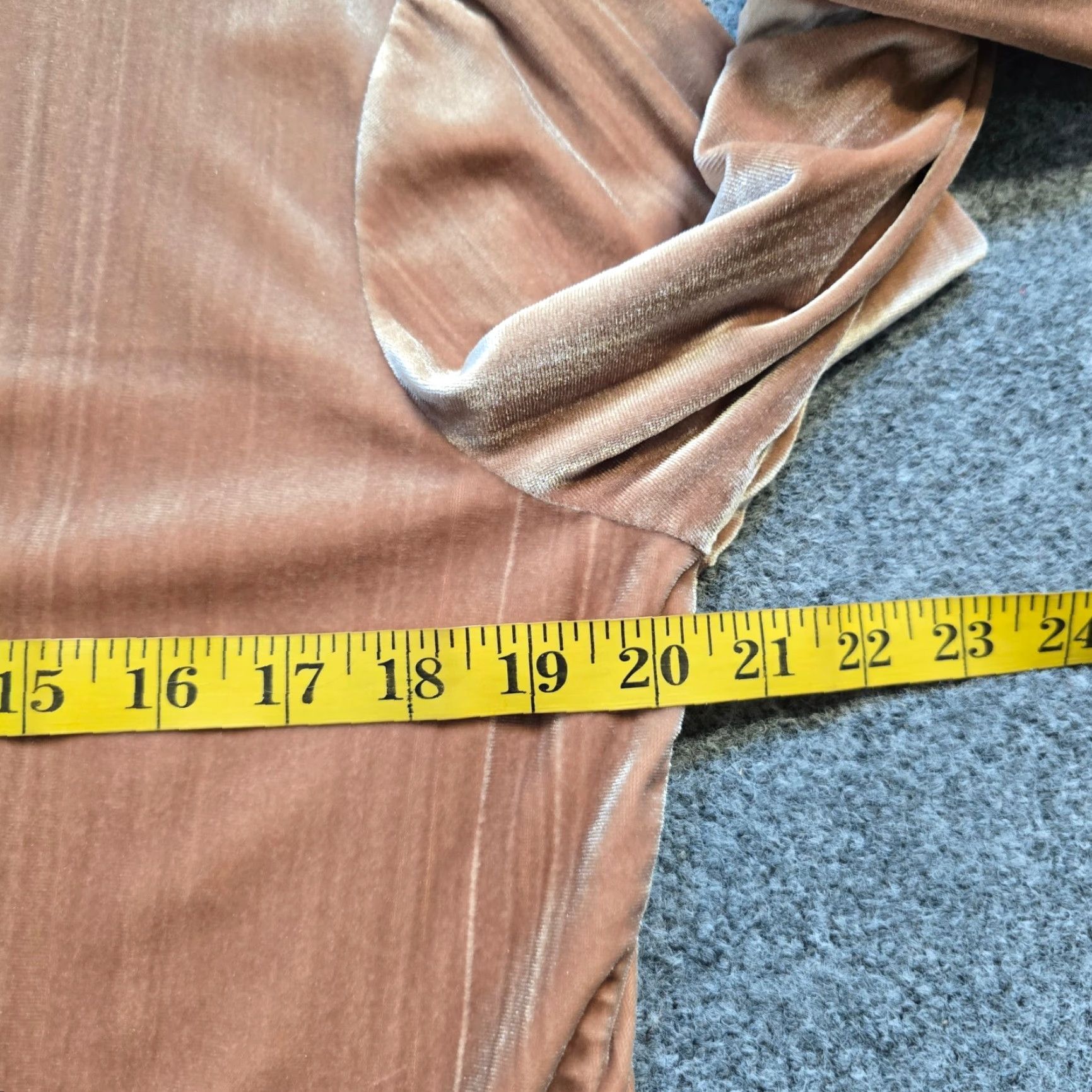 J. Jill VINTAGE J. Jill Top Womens Medium Beige Velour Long Sleeve 90s Capsule Button-Up 90s Womens Context Size M / US 6-8 / IT 42-44 - 4 Thumbnail