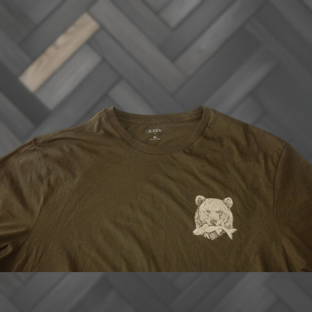J.Crew J.CREW Men's T-Shirt XL Graphic Print Green Bear Short Sleeve Cotton Shirt Mens XL Size US XL / EU 56 / 4 - 1 Thumbnail