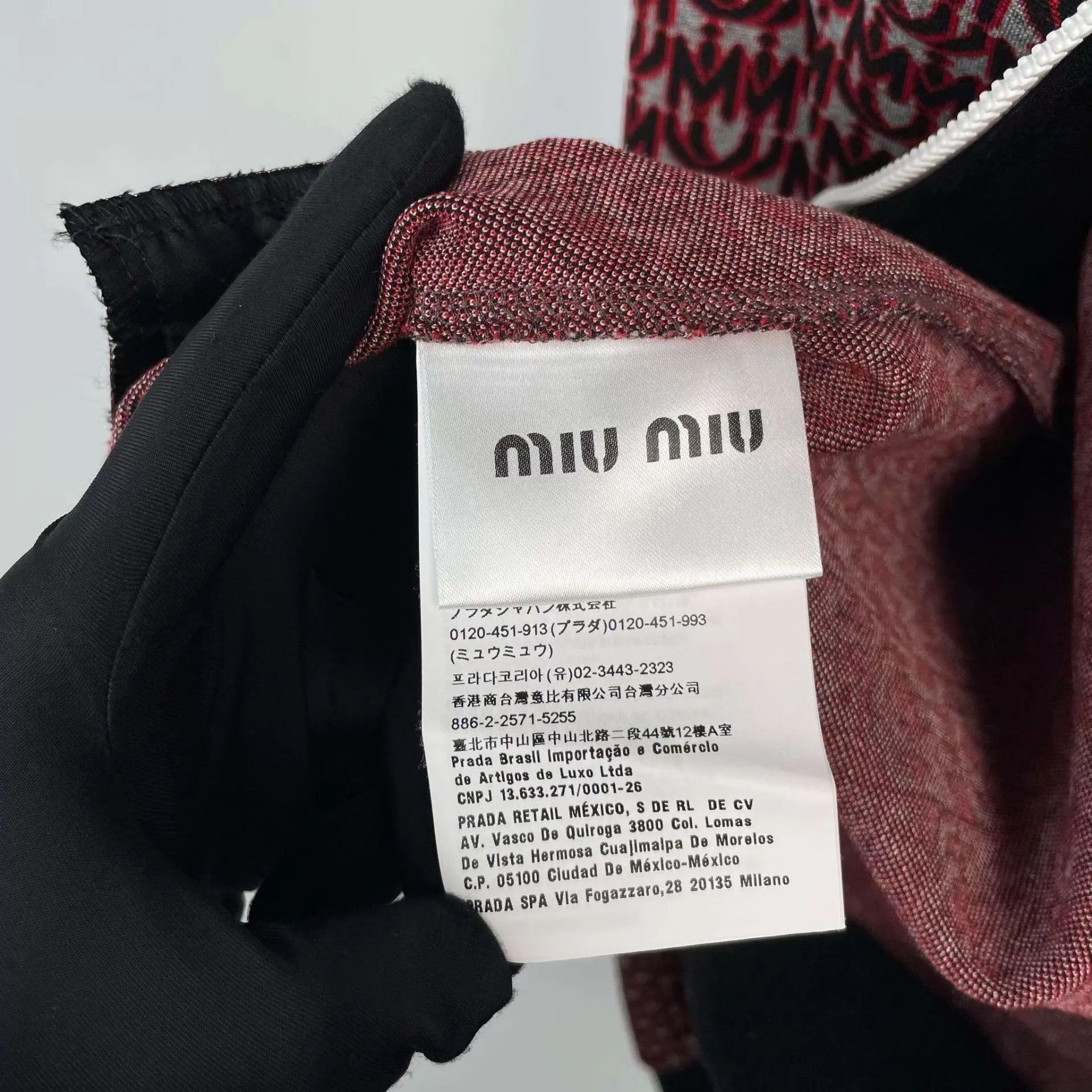 Miu Miu Miu Miu burgundy all over logo jacquard tracksuit L Size L / US 10 / IT 46 - 3 Thumbnail