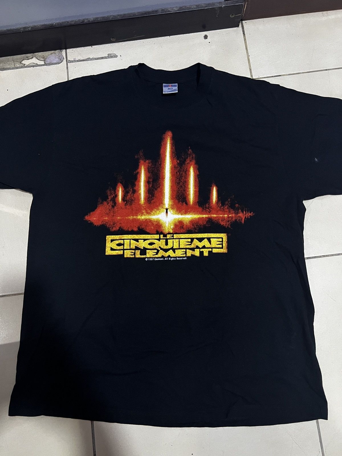 Vintage The Fifth Element Movie Shirt Mens Large Rare 1997