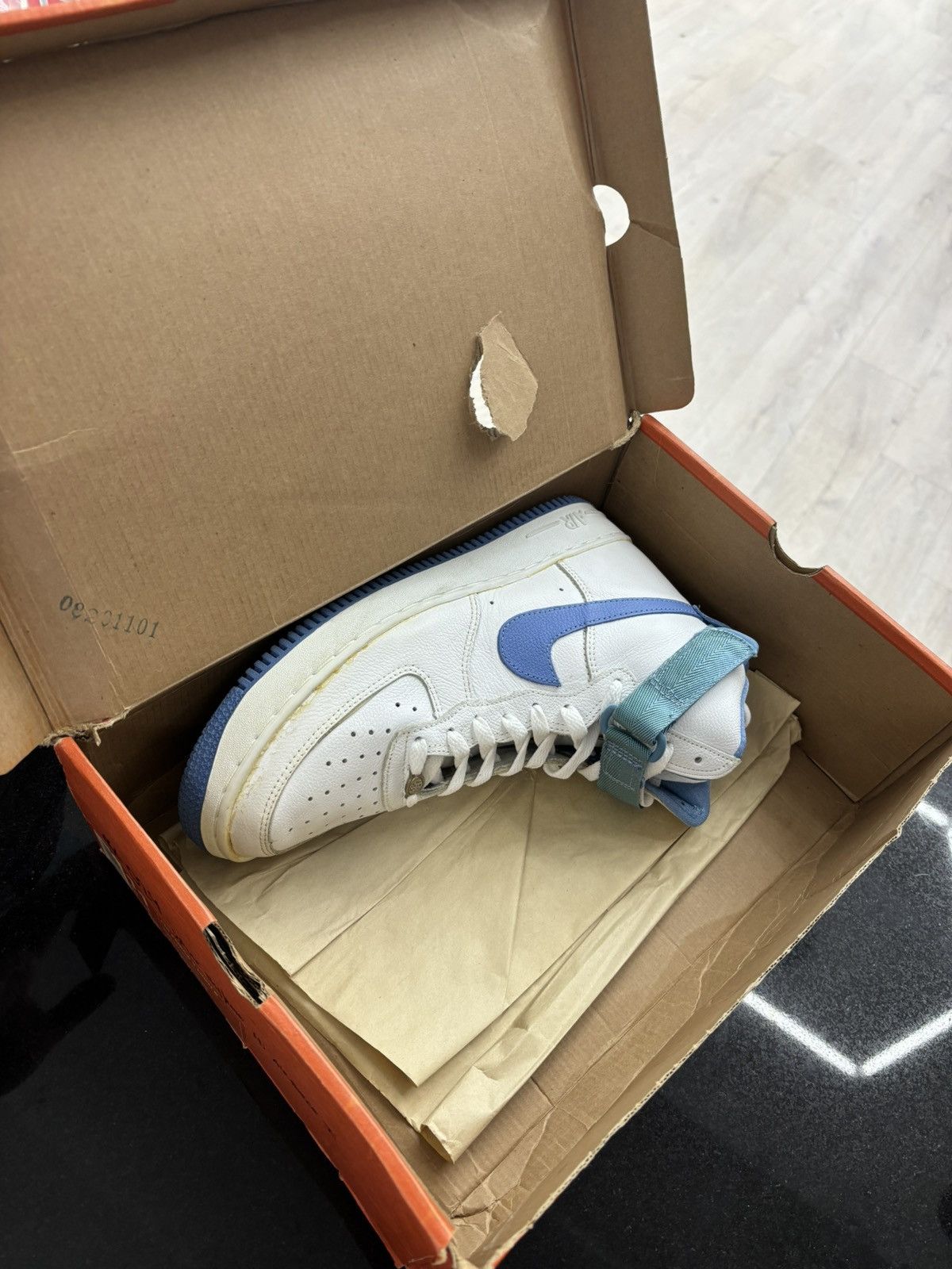 Nike Nike Air Force 1 High OG White University Blue Sail Size US 11 / EU 44 - 7 Thumbnail