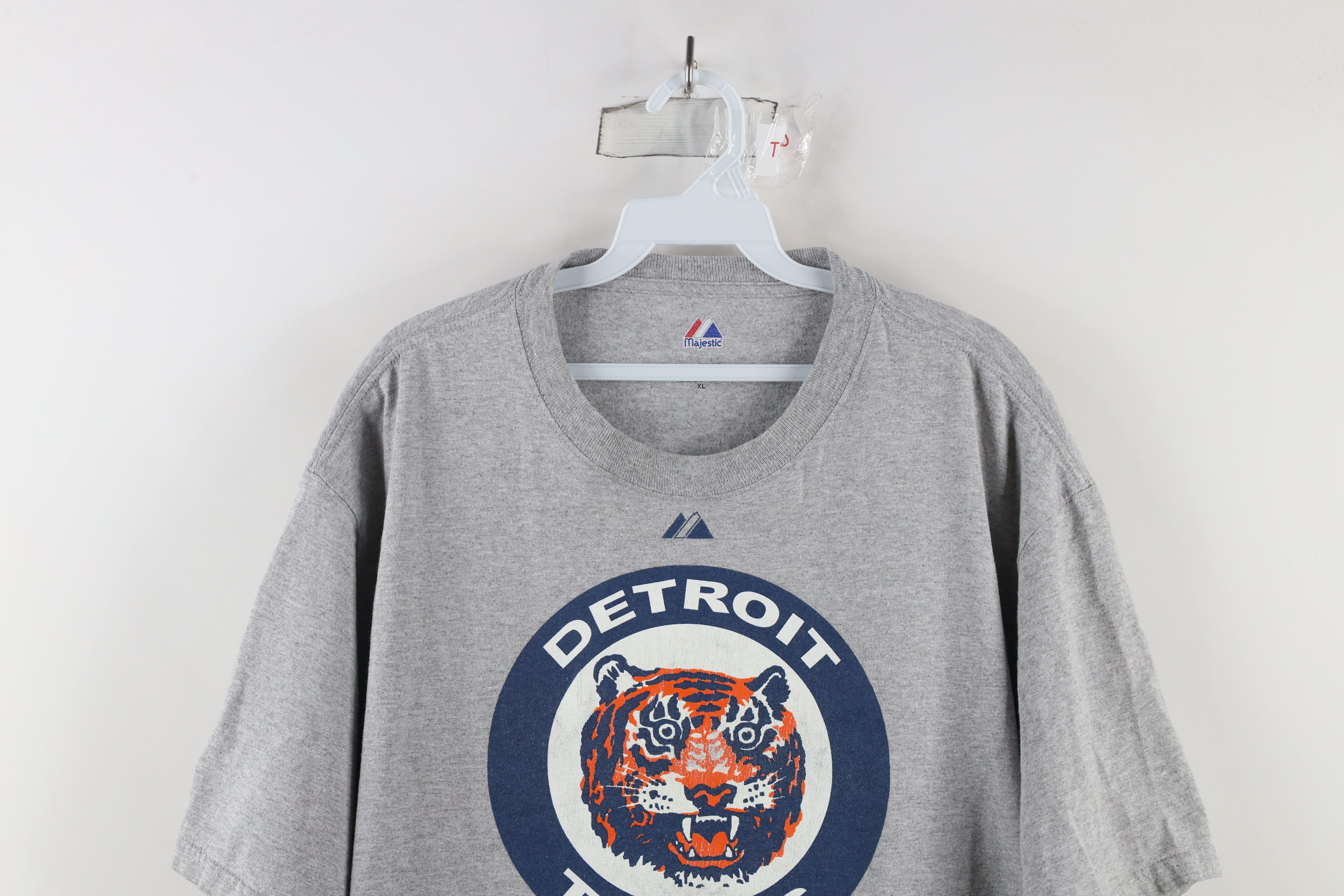 Majestic × Vintage Vintage Majestic Tigers Baseball T-Shirt Heather Gray Size US XL / EU 56 / 4 - 2 Thumbnail