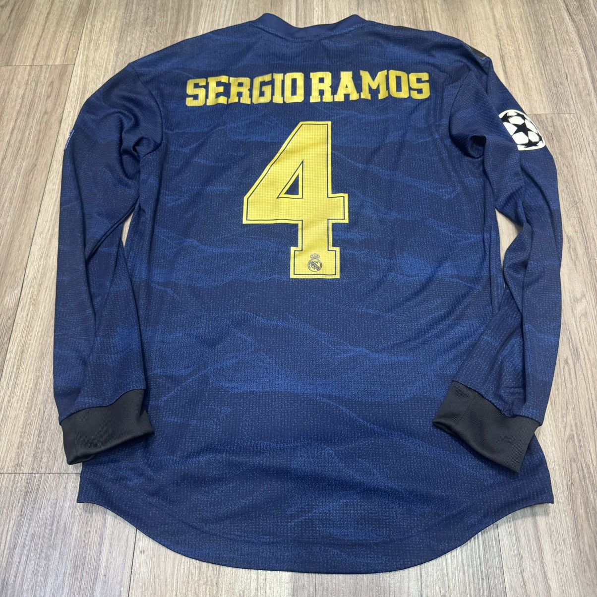 Adidas Real Madrid 19/20 L/S player issue away shirt 4 Sergio Ramos Size US M / EU 48-50 / 2 - 2 Thumbnail