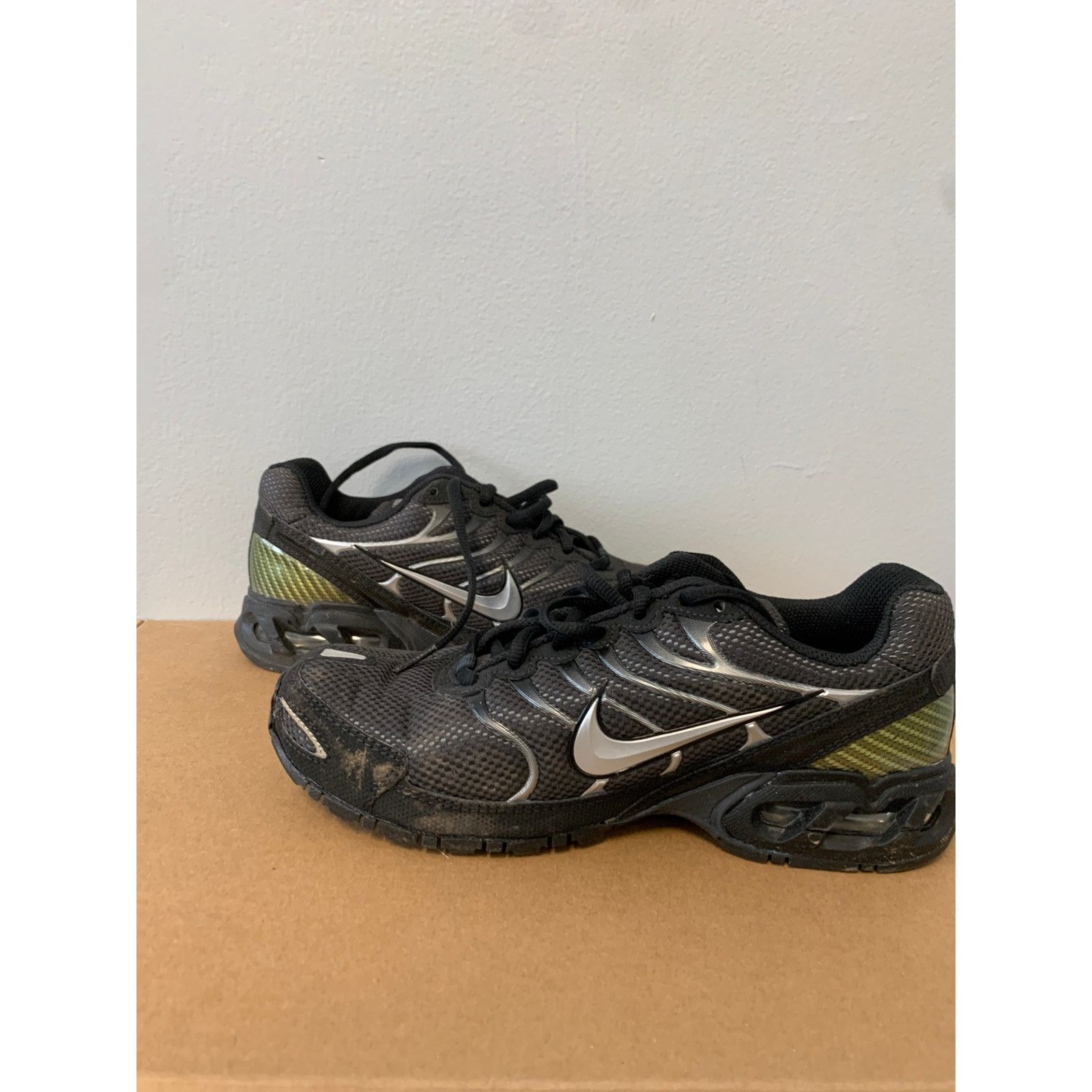 Nike Nike Air Max Torch 4 Black Silver Size 8 Used Size US 8 / EU 41 - 5 Thumbnail