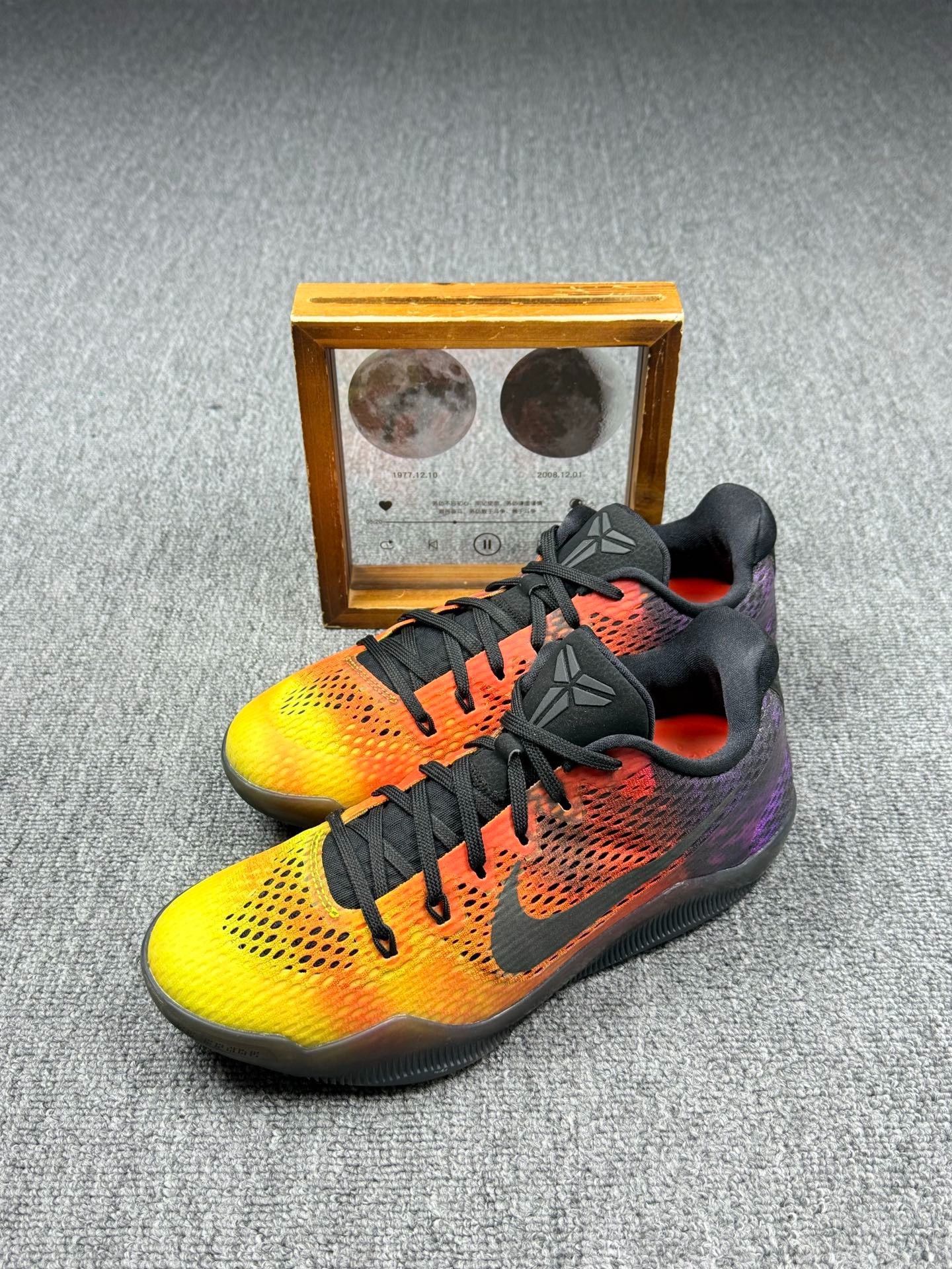 Nike Nike KOBE11 Yellow Lowtop Sneakers 9 Men Size US 9 / EU 42 - 1 Thumbnail