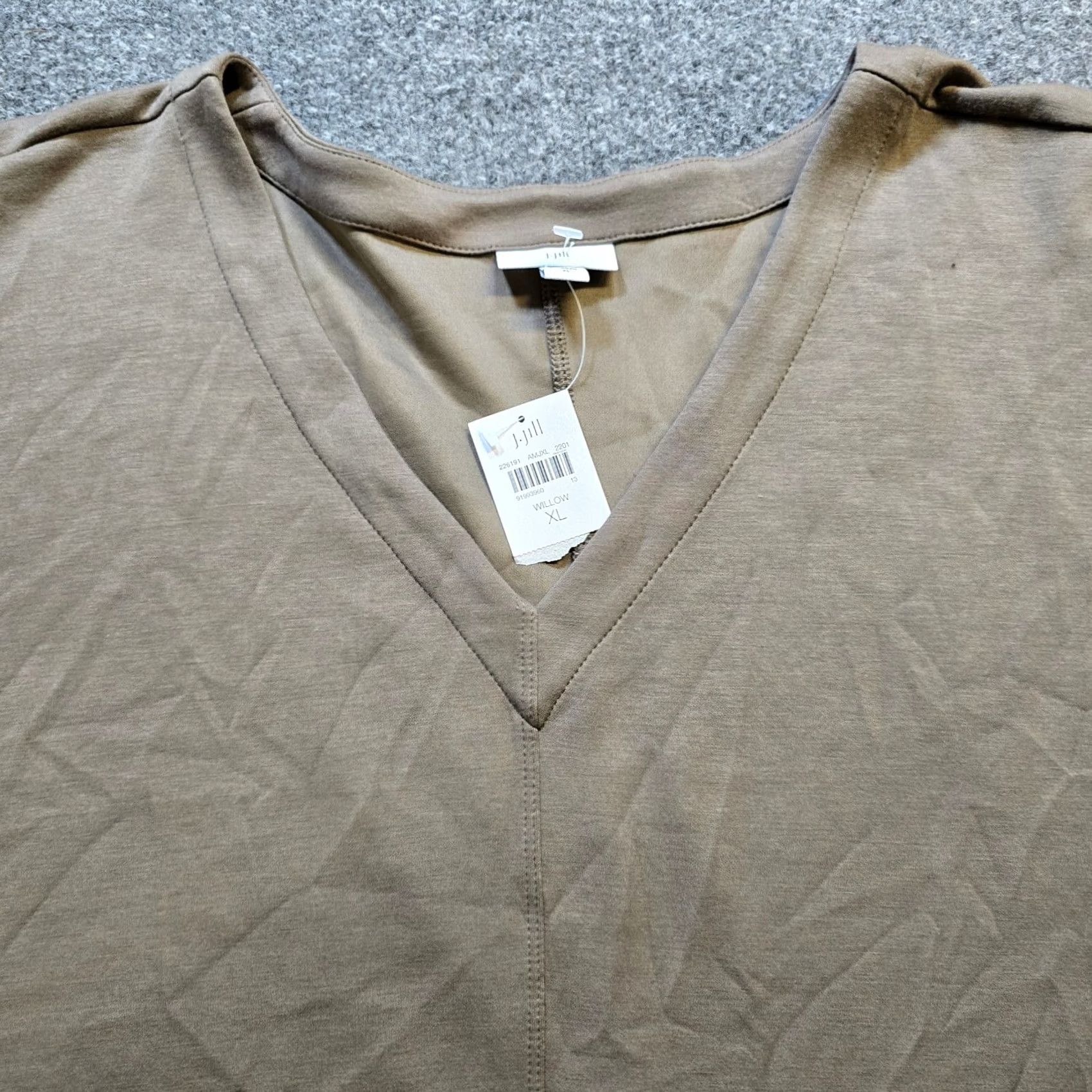 J. Jill J. Jill Top Womens XL Beige V Neck Short Sleeve Stretch Basic Layer Casual Shirt Shirt Womens XL Beige V-Neck Stretch Basic Layer J. Jill Top Size XL / US 12-14 / IT 48-50 - 2 Thumbnail