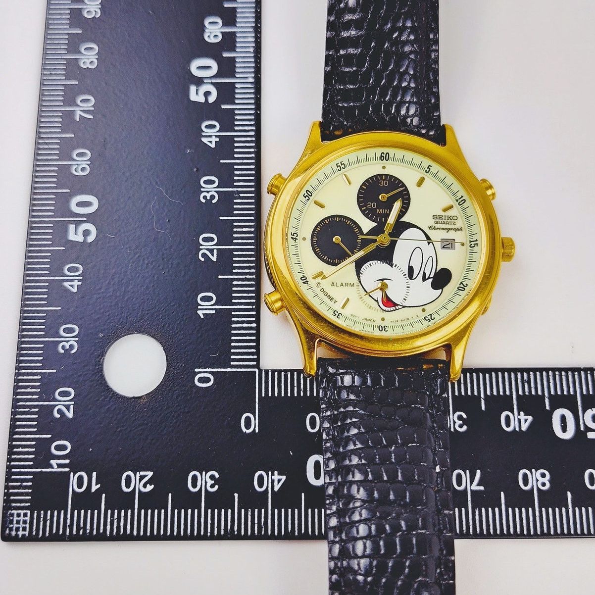 Disney Disney Seiko Mickey Mouse Chronograph Watch Vintage Lumo Size ONE SIZE - 10 Thumbnail