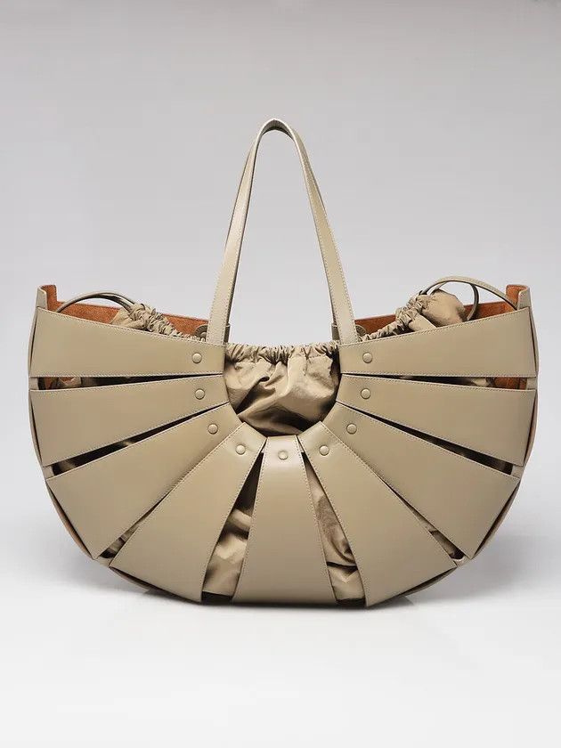 Bottega Veneta o1y0725 Size : OS / Shoulder Bag in Taupe Size ONE SIZE - 1 Thumbnail