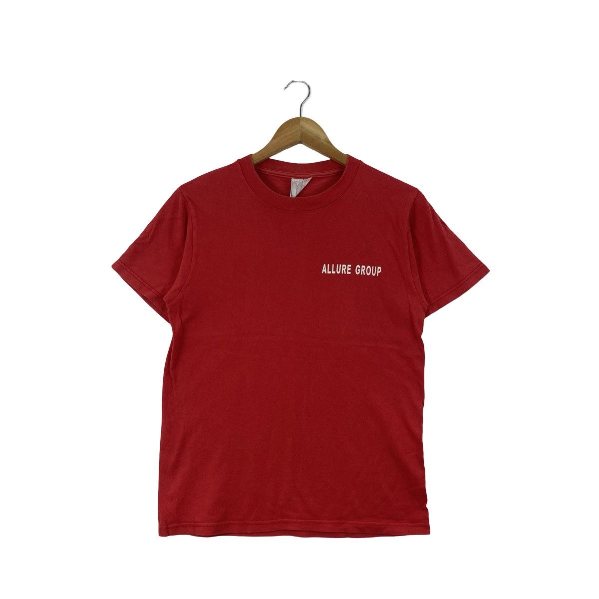 Vintage Vintage ALLURE GROUP Minimal Chest Logo Classic Tee Size US S / EU 44-46 / 1 - 3 Thumbnail