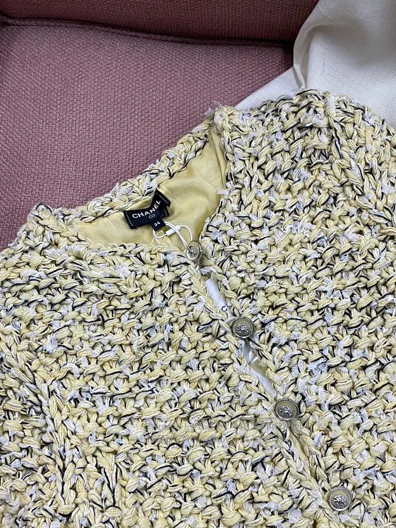 Chanel Chanel Lemon yellow knitted coat Size XXS / US 00 / IT 34 - 3 Thumbnail