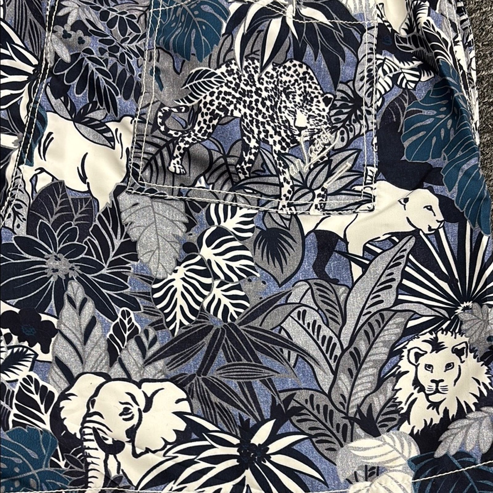 Other NWT Van Laack Navy Jungle Print Men's Swim Trunks Size S Size US 28 / EU 44 - 2 Thumbnail