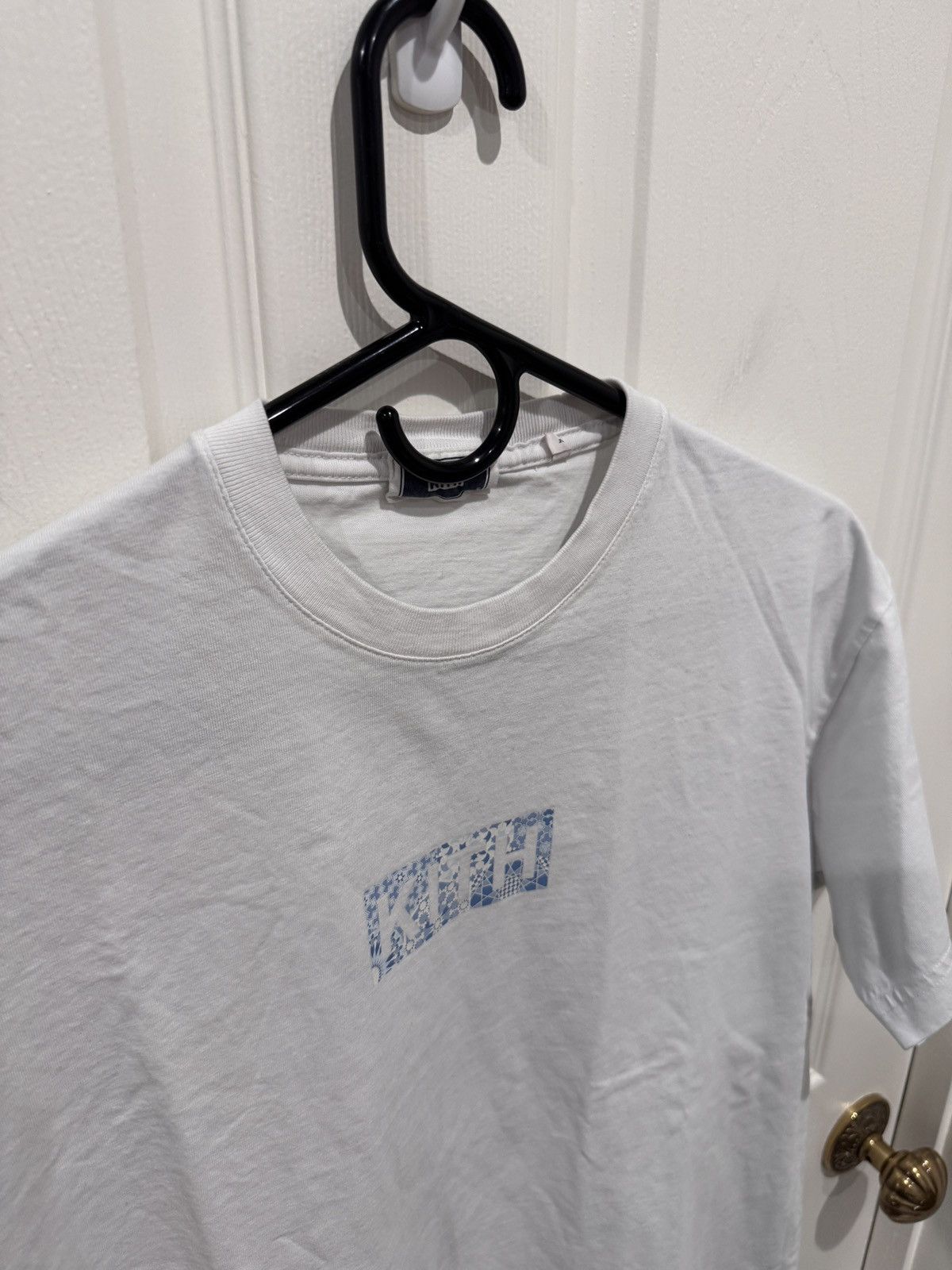 Kith Kith Tile Classic Box Logo White Tee T Shirt Size S Small Size US S / EU 44-46 / 1 - 4 Thumbnail