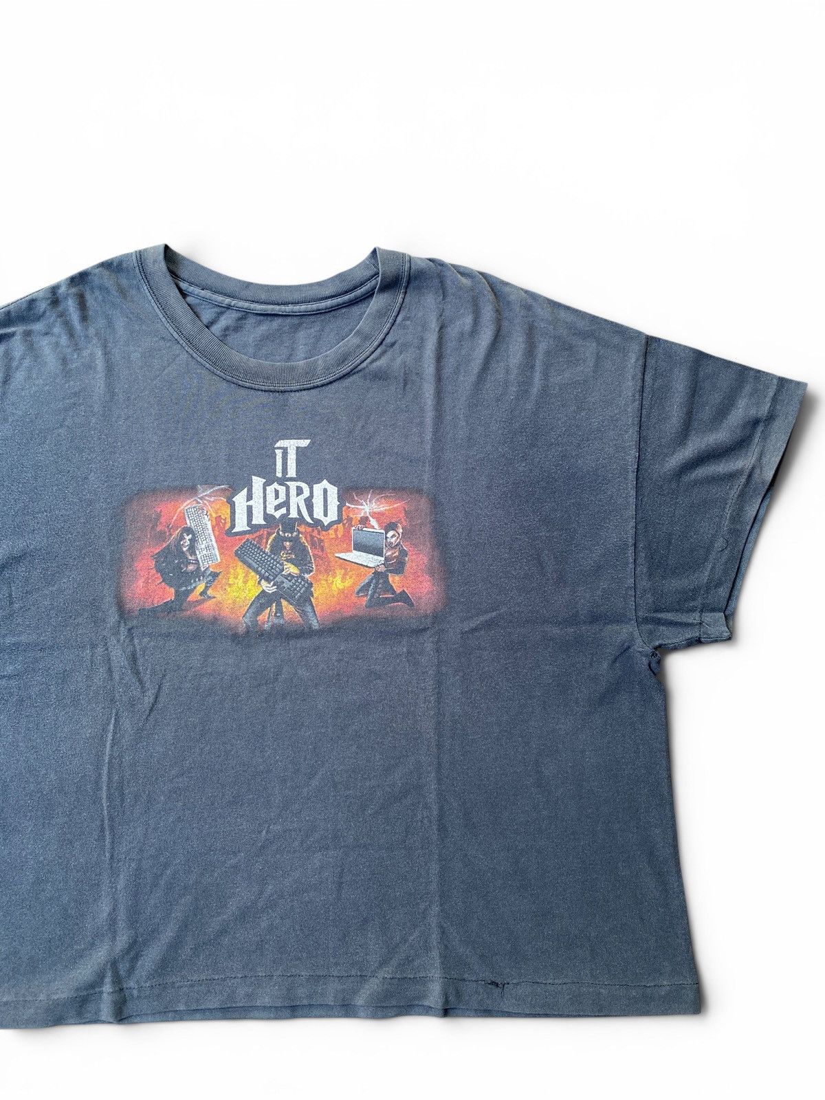 Vintage IT Hero Parody Guitar Hero Graphic Tee Black XL 2008 Boxy Size US XL / EU 56 / 4 - 2 Thumbnail